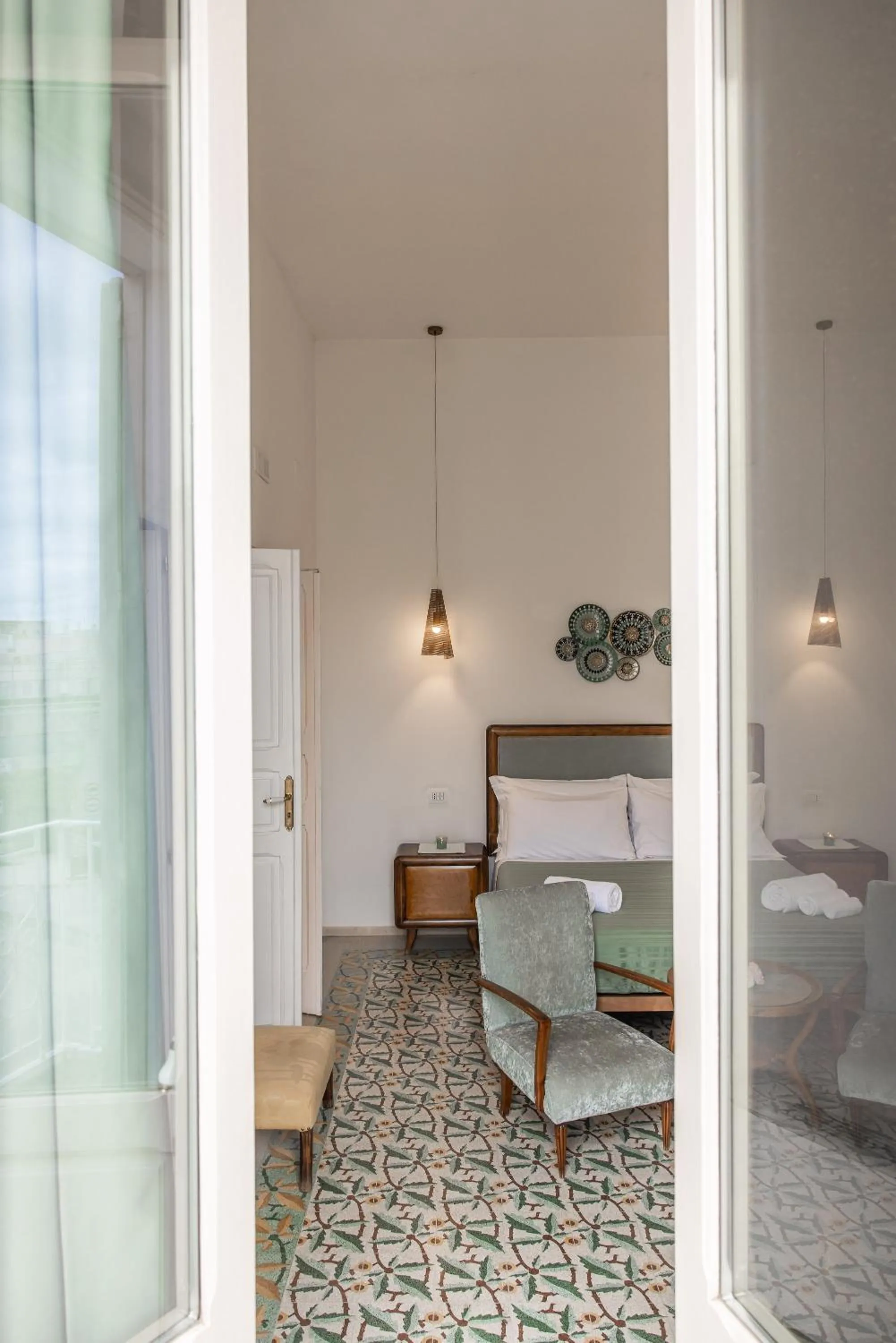 Photo of the whole room, Bed in MandorleOlio