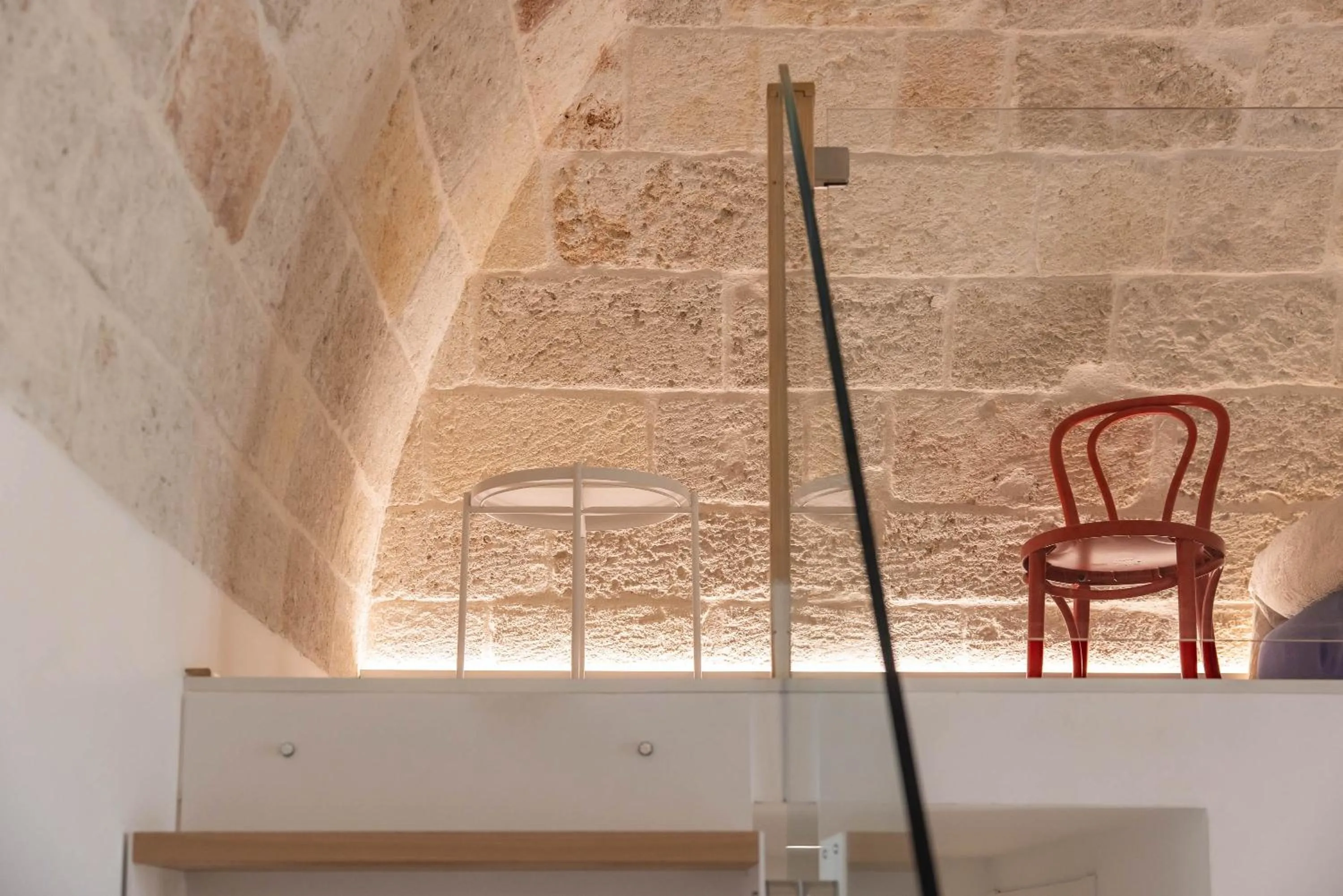 Photo of the whole room in MandorleOlio