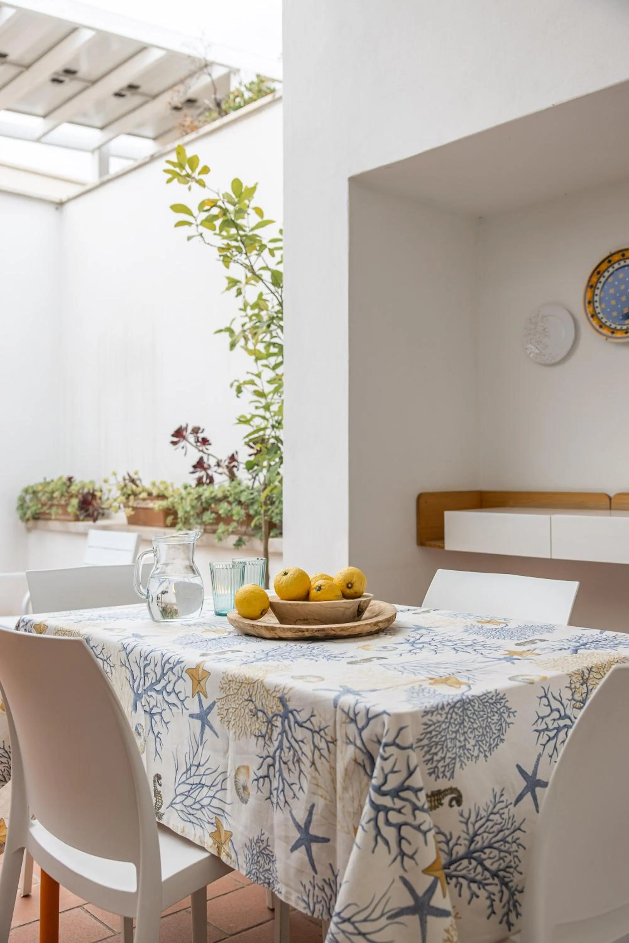 Patio in MandorleOlio