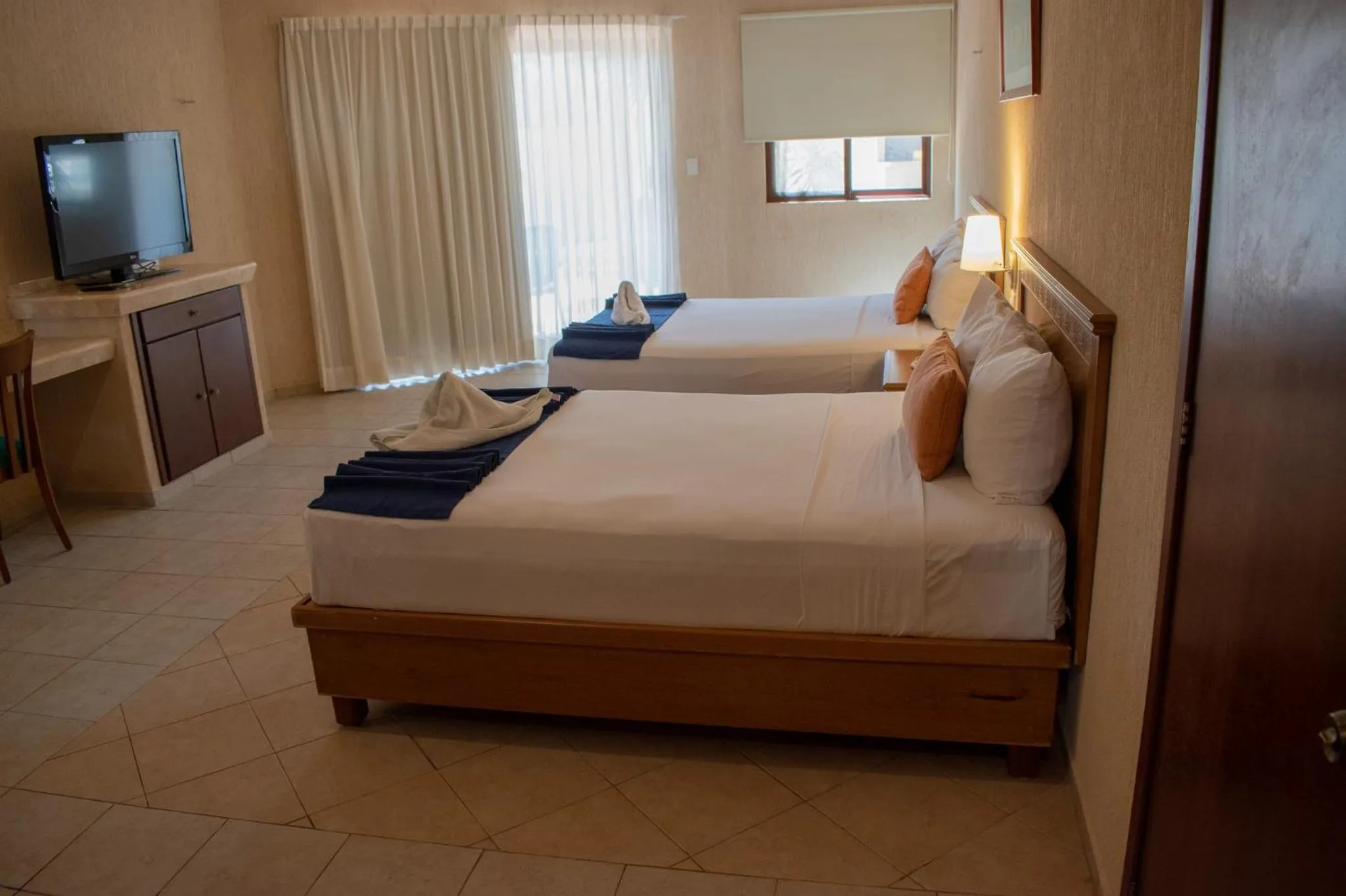 Photo of the whole room, Bed in Tecnohotel Beach