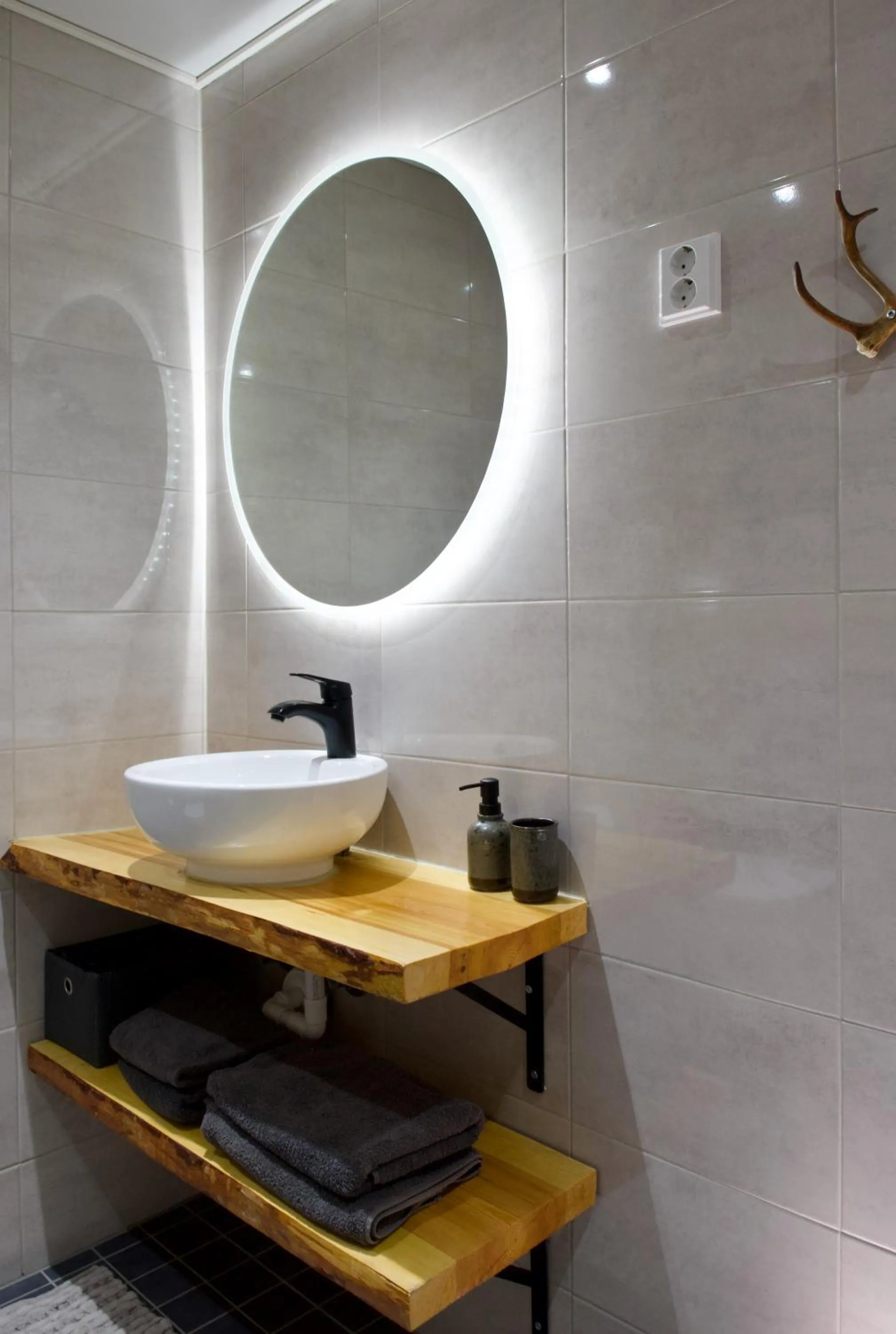 Taigaschool Eco Hotel