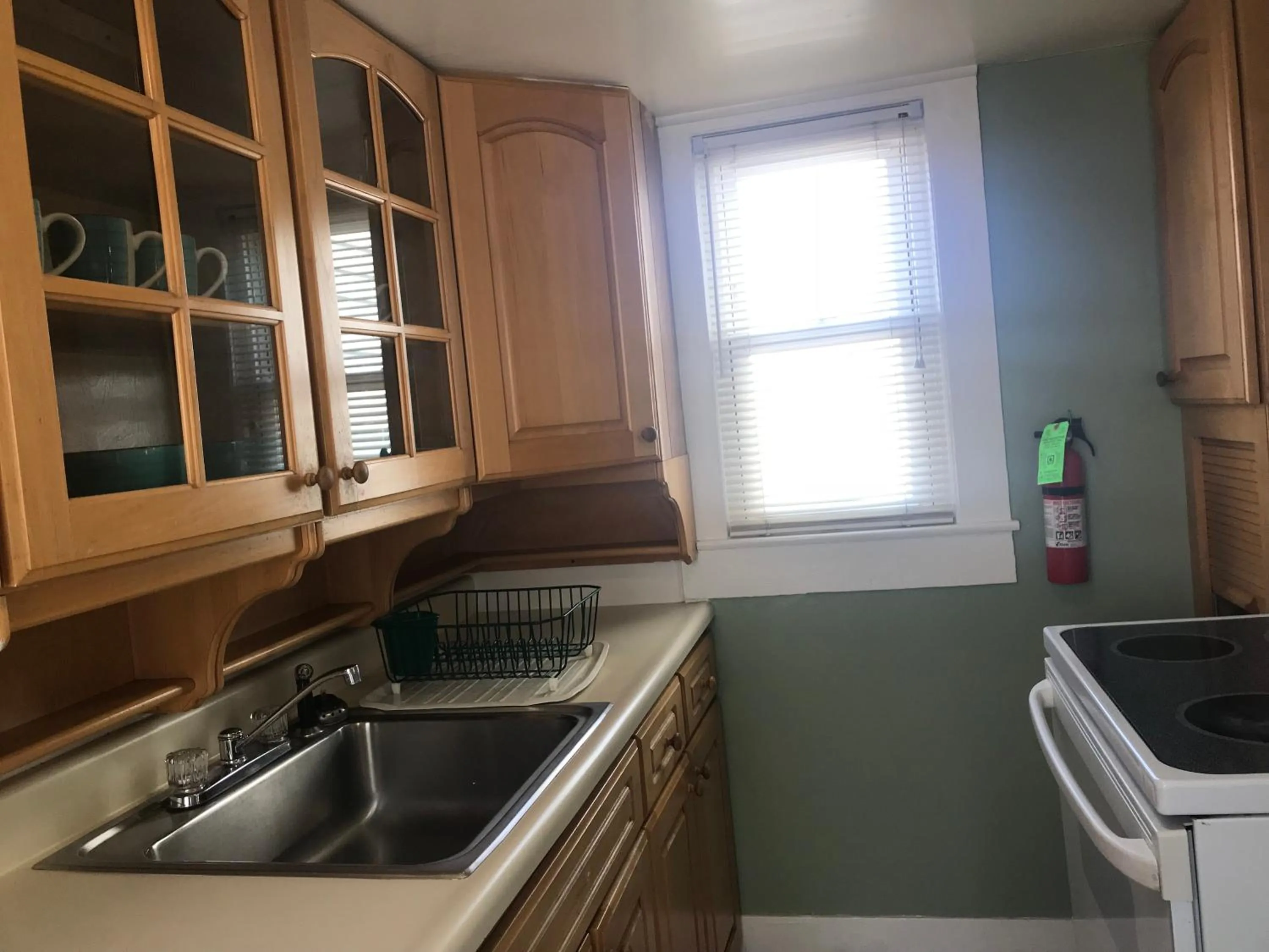 Kitchen or kitchenette in Mallard Apartments