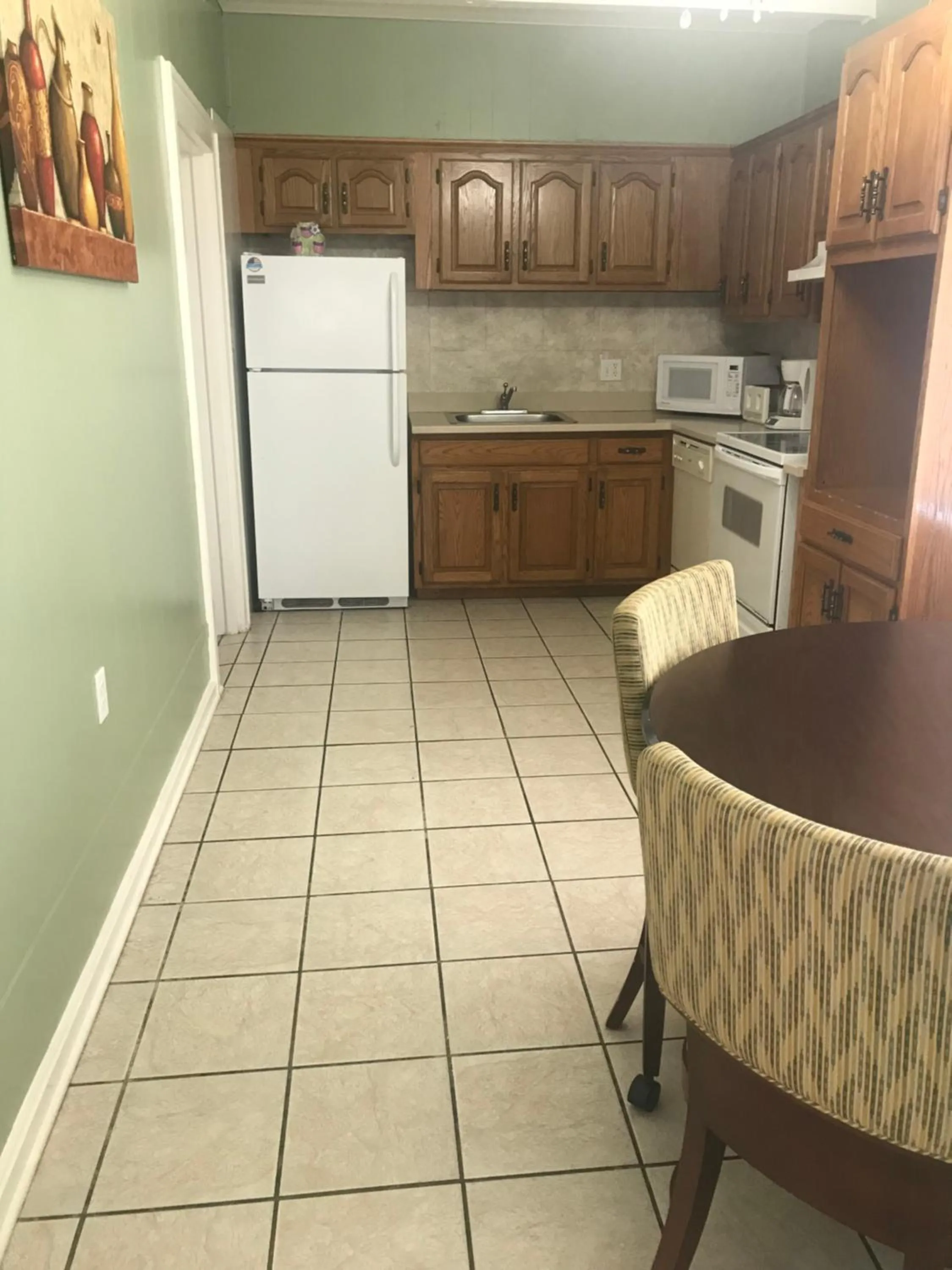 Kitchen or kitchenette in Mallard Apartments