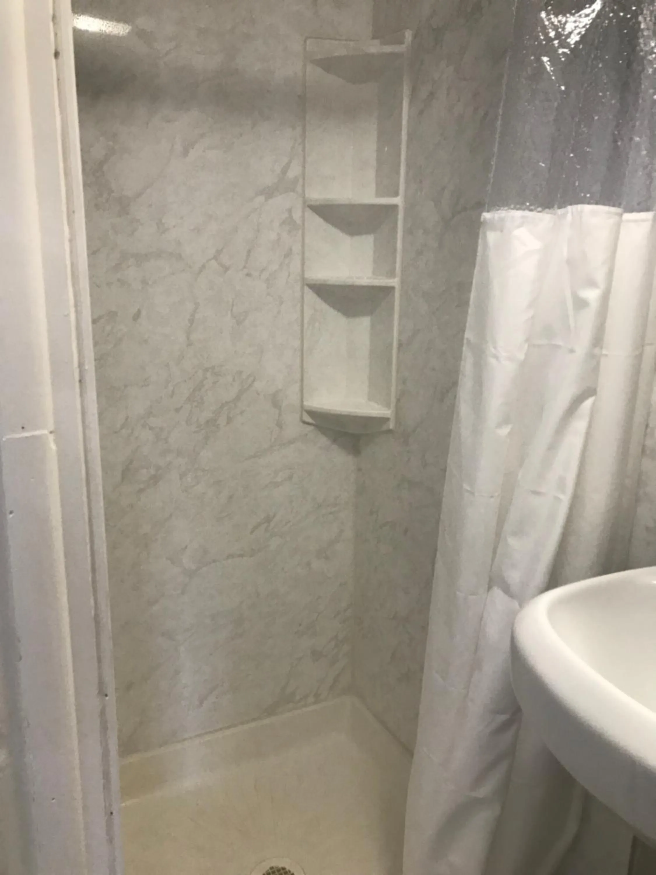 Shower in Mallard Apartments