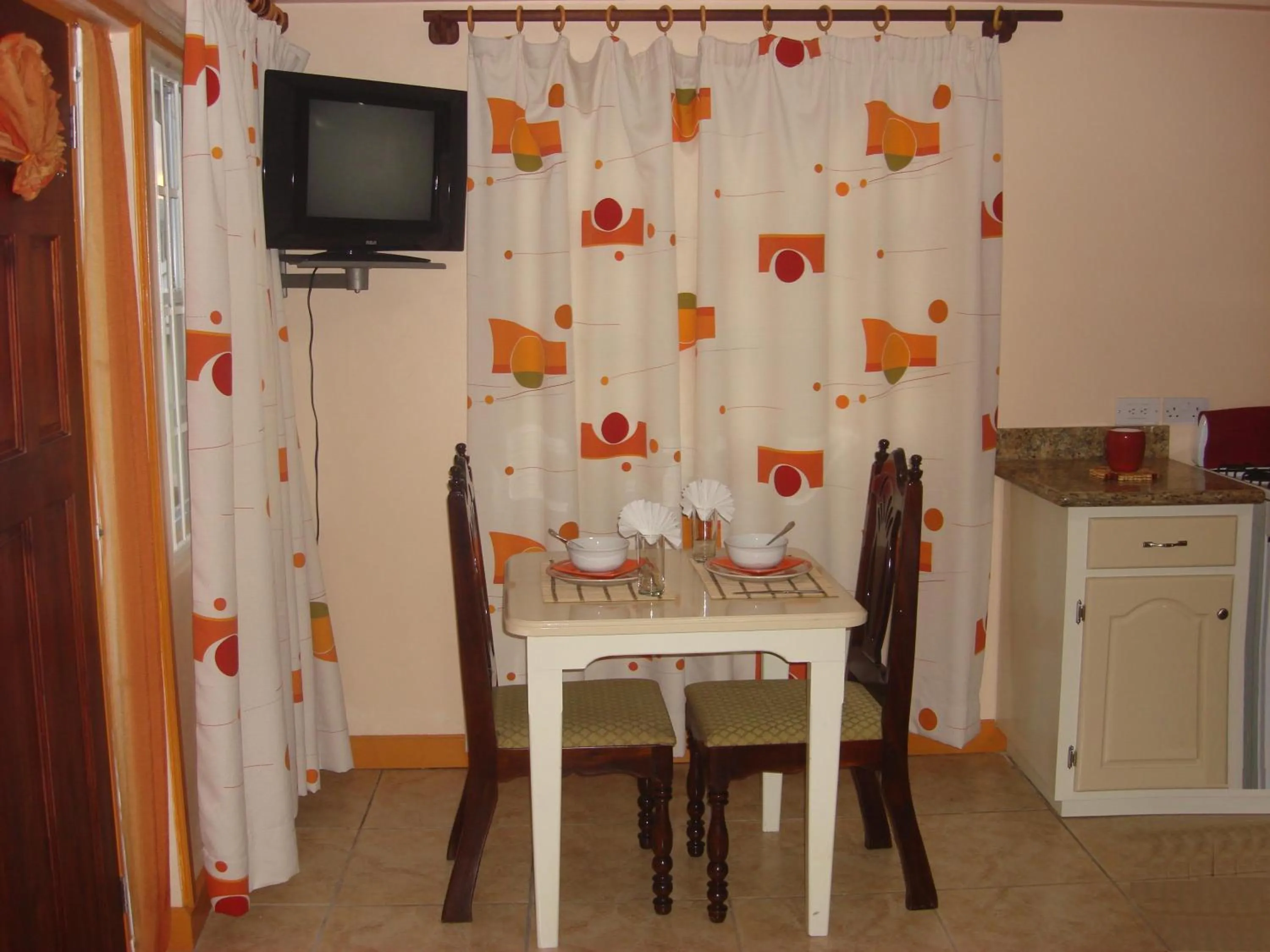 Dining area in Bayside Villa St. Lucia