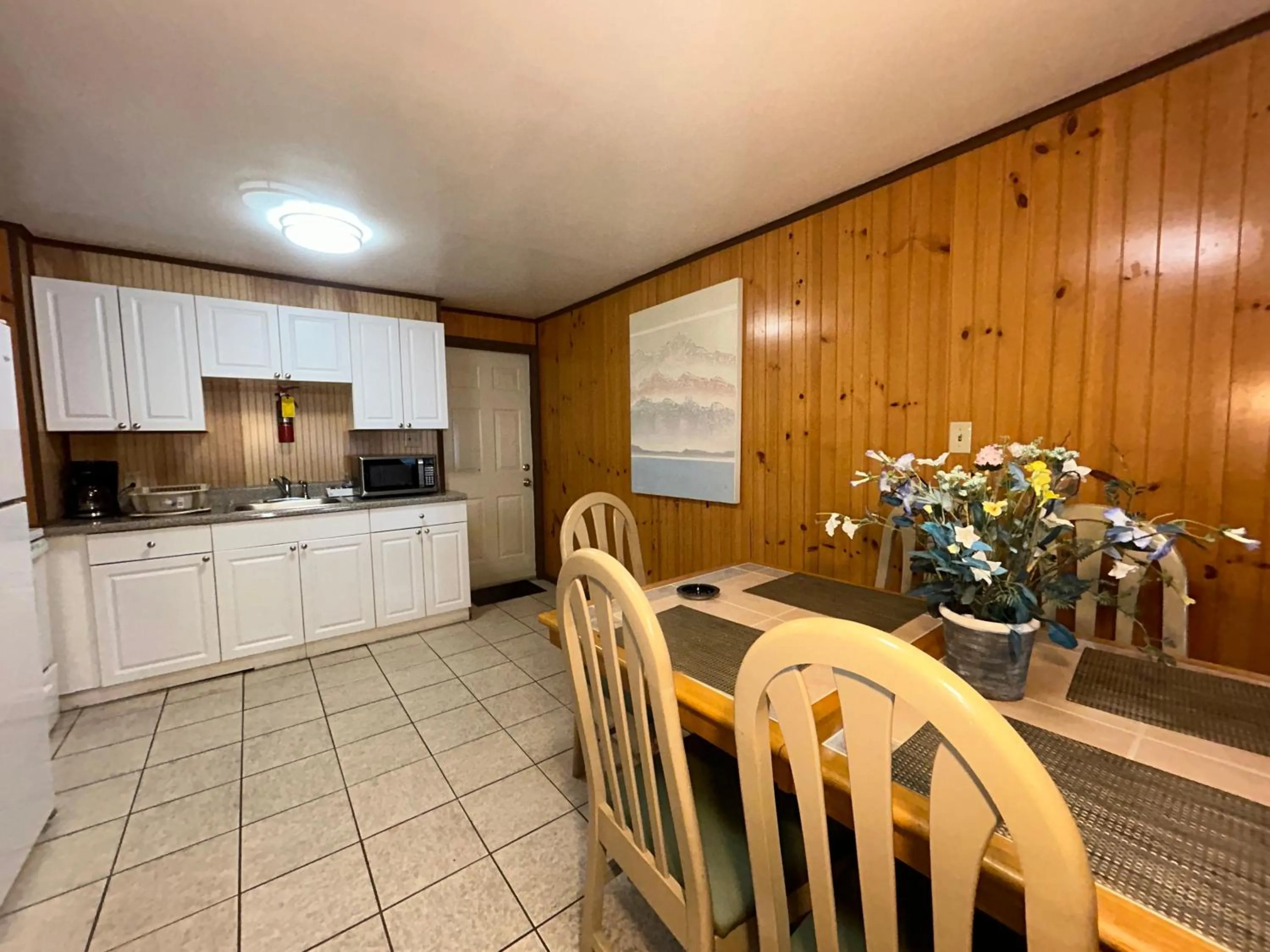 Dining area in Wilmington Terrace