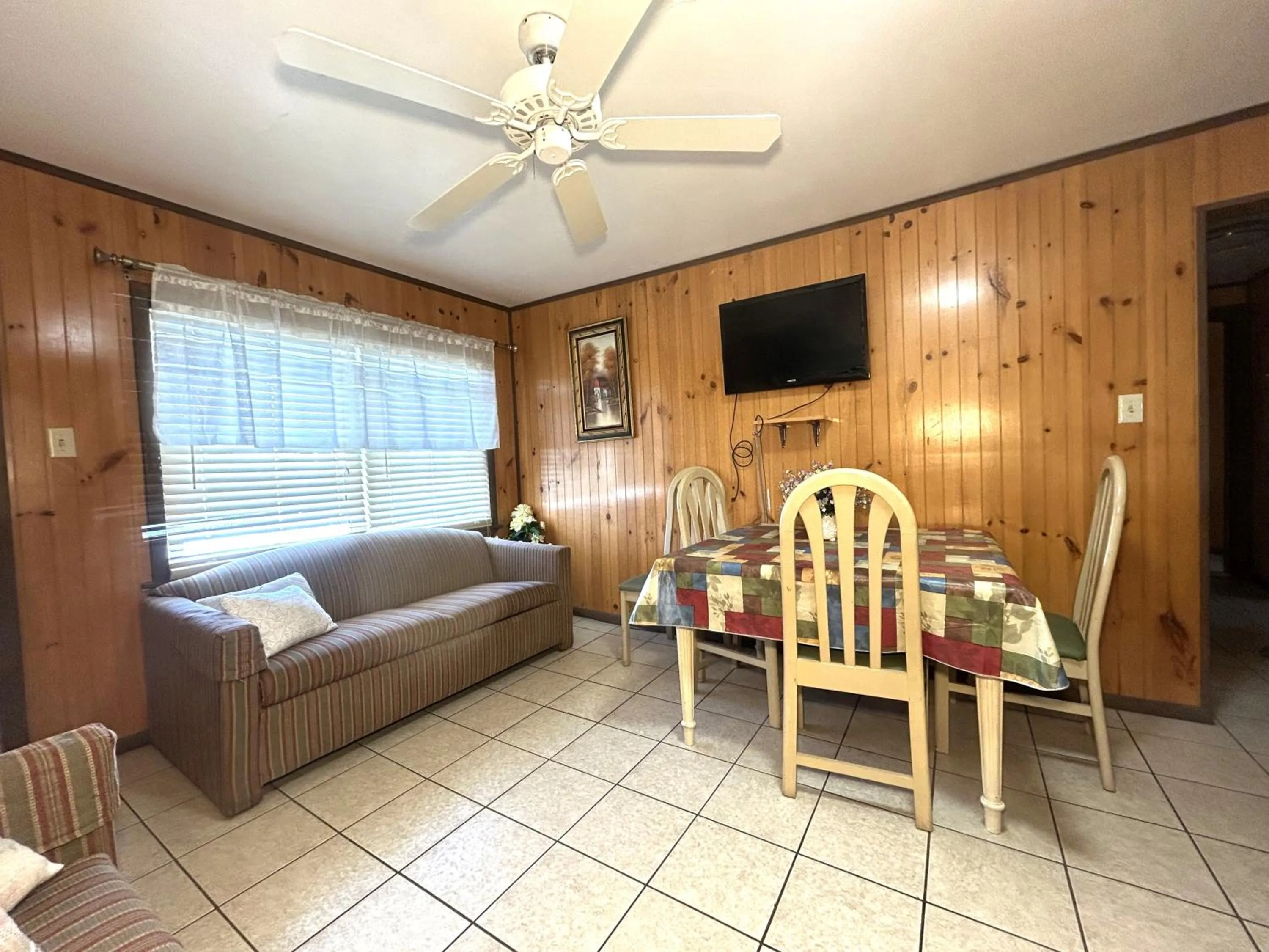 Communal lounge/ TV room in Wilmington Terrace