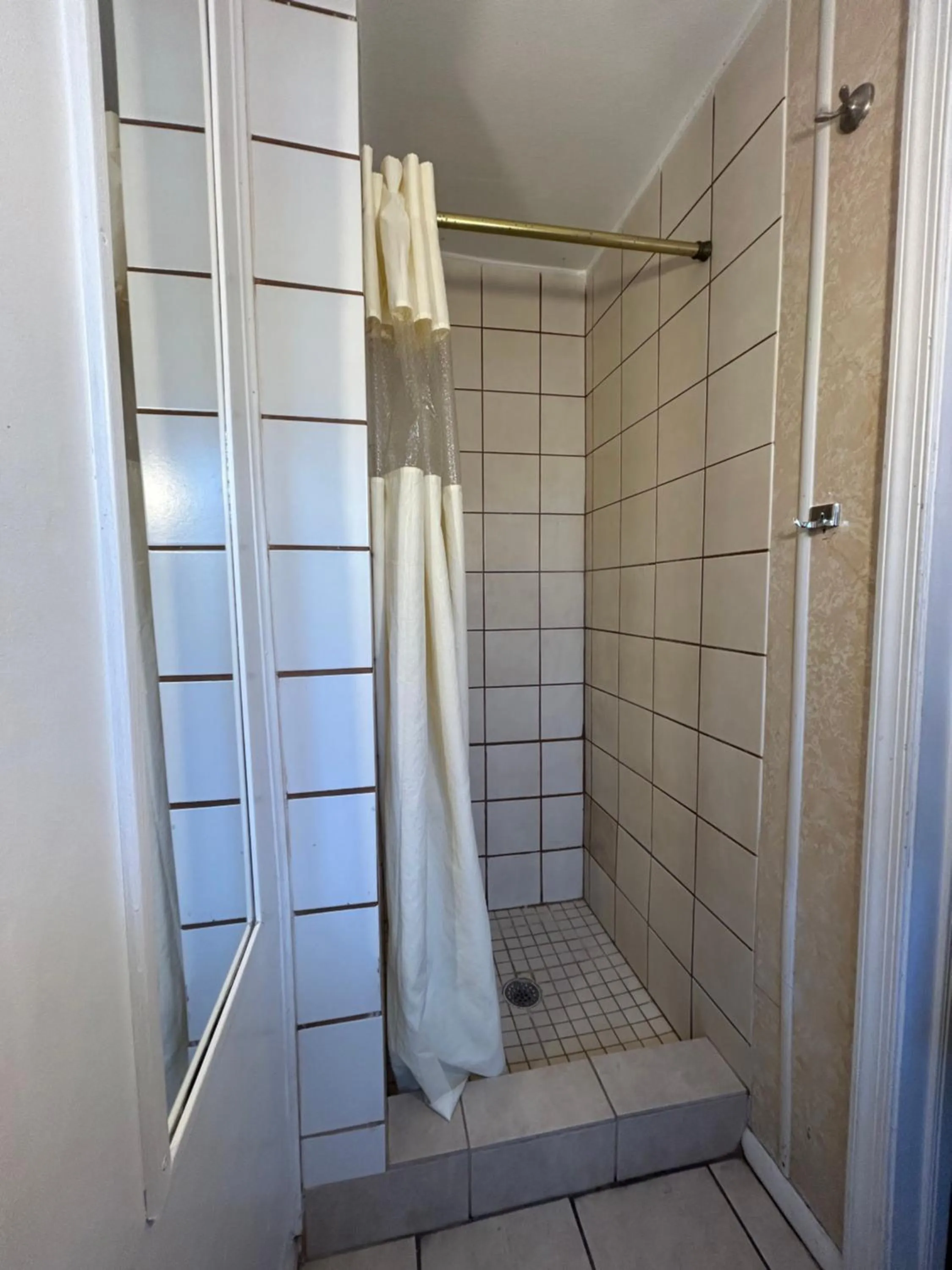 Shower in Wilmington Terrace