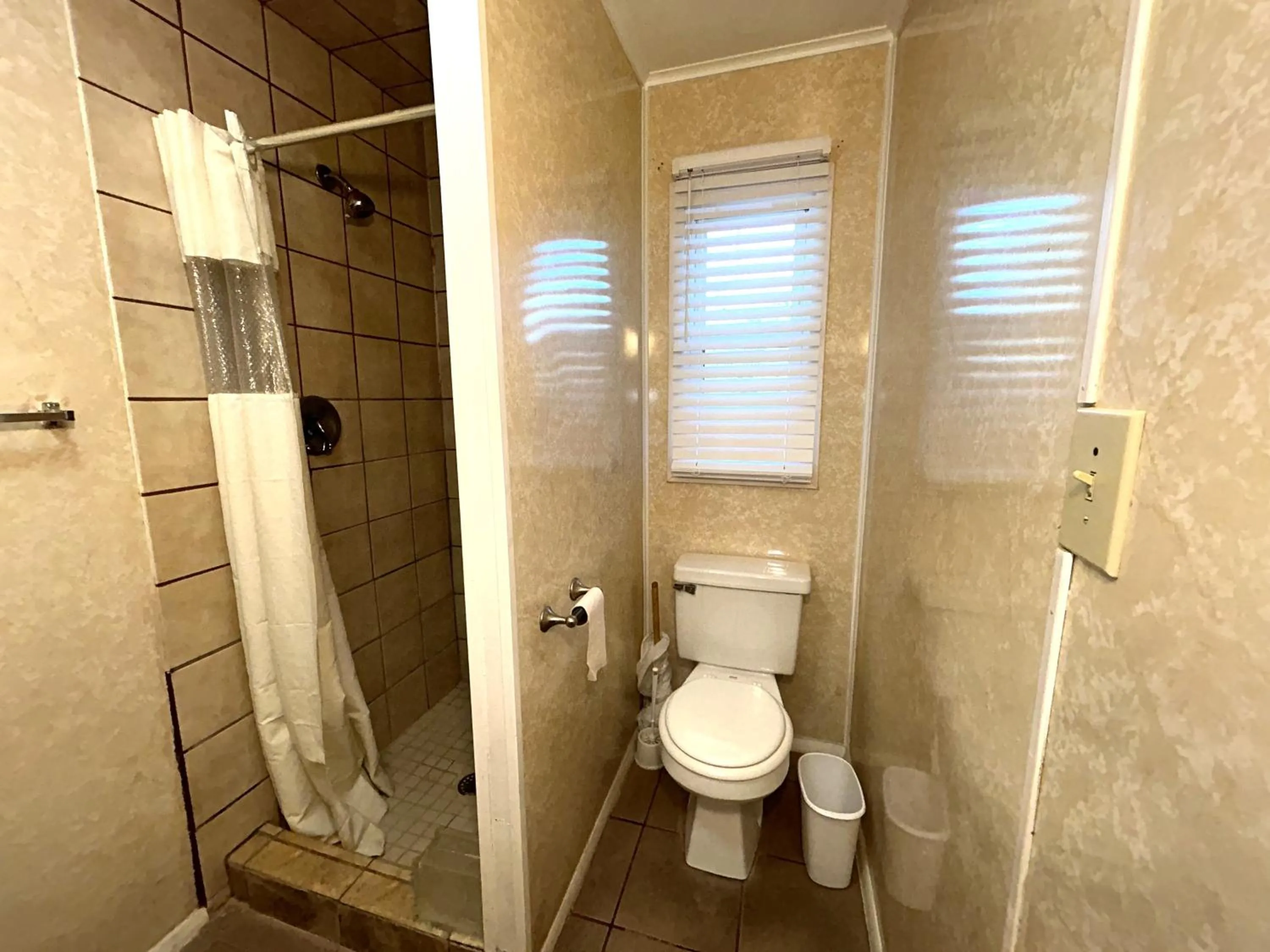 Shower in Wilmington Terrace