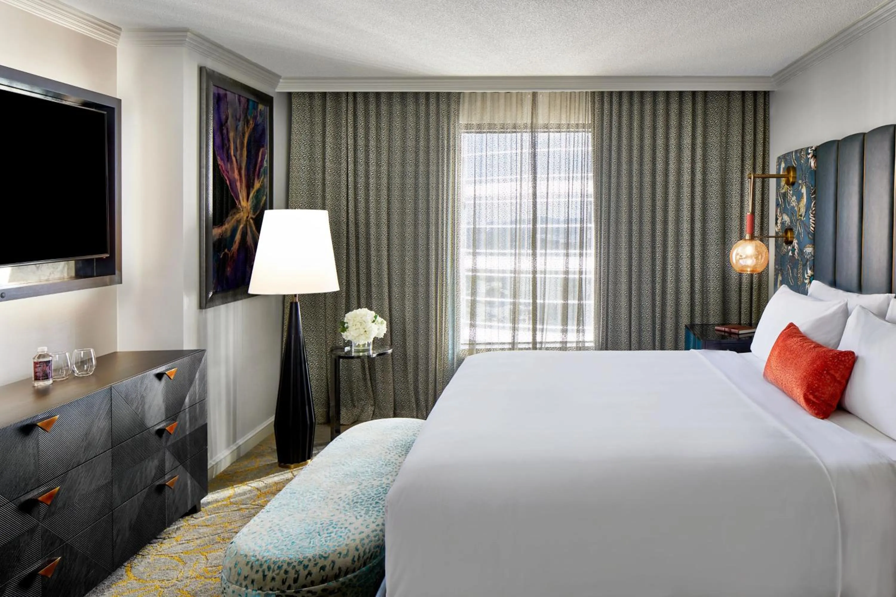 Photo of the whole room, Bed in Grand Bohemian Orlando, Autograph Collection