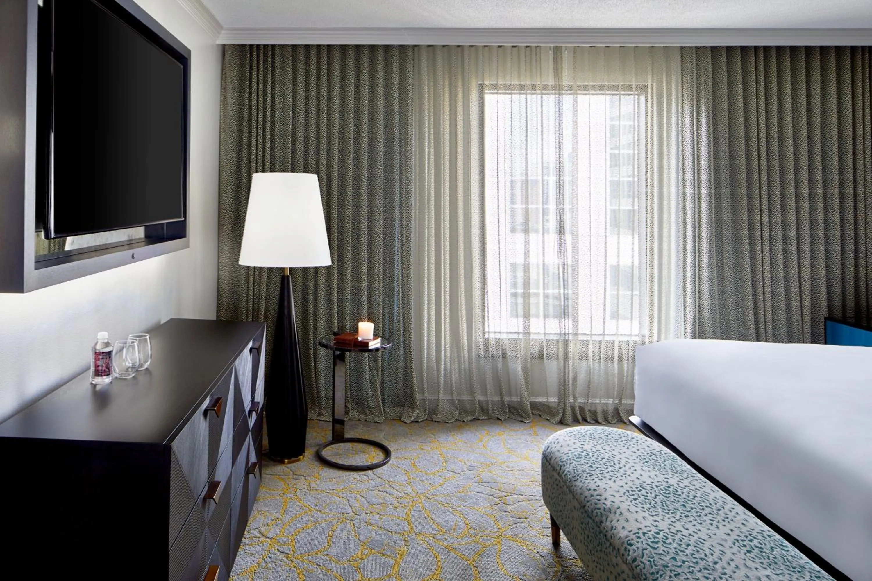 Photo of the whole room, Bed in Grand Bohemian Orlando, Autograph Collection