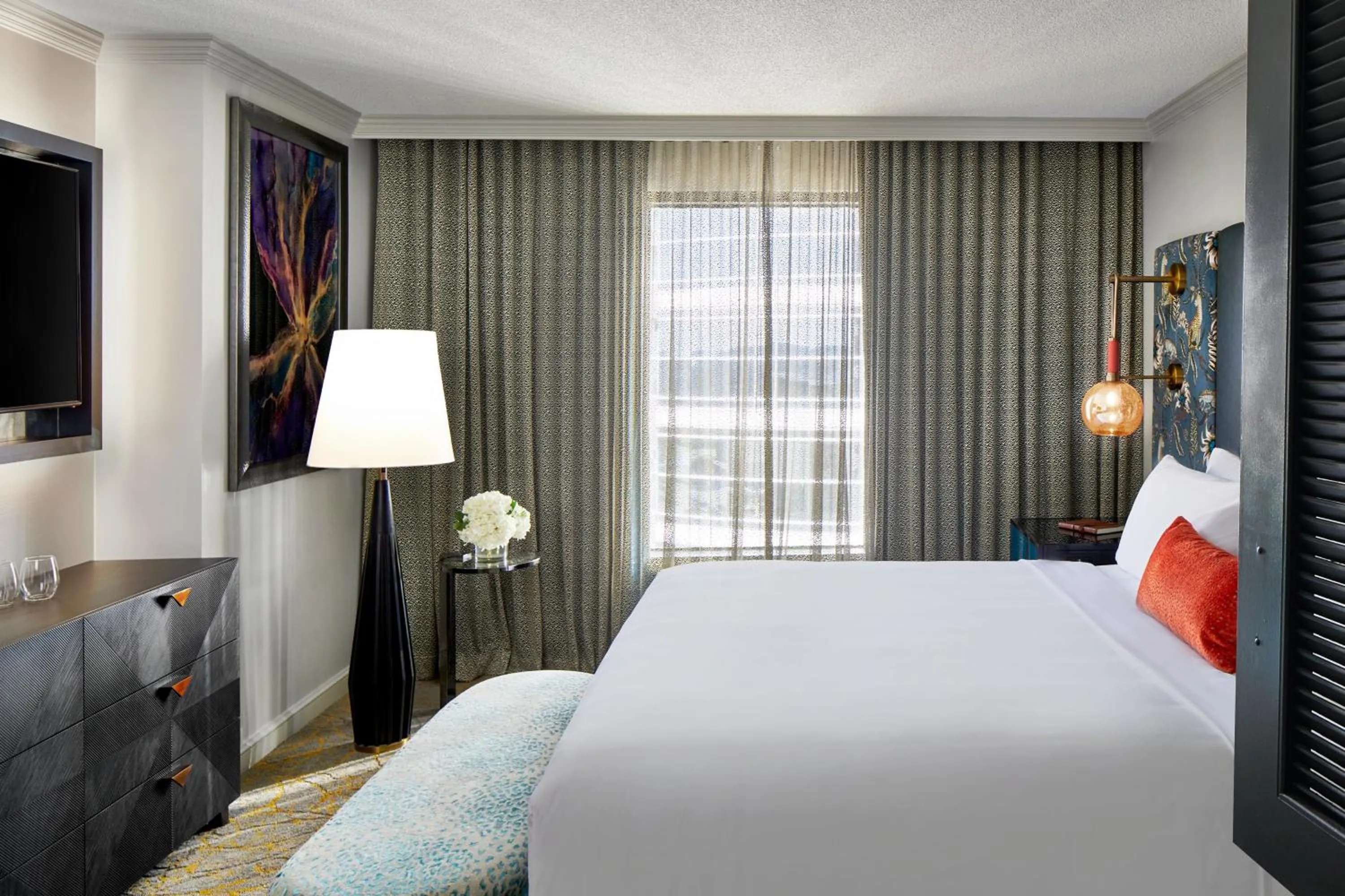 Photo of the whole room, Bed in Grand Bohemian Orlando, Autograph Collection