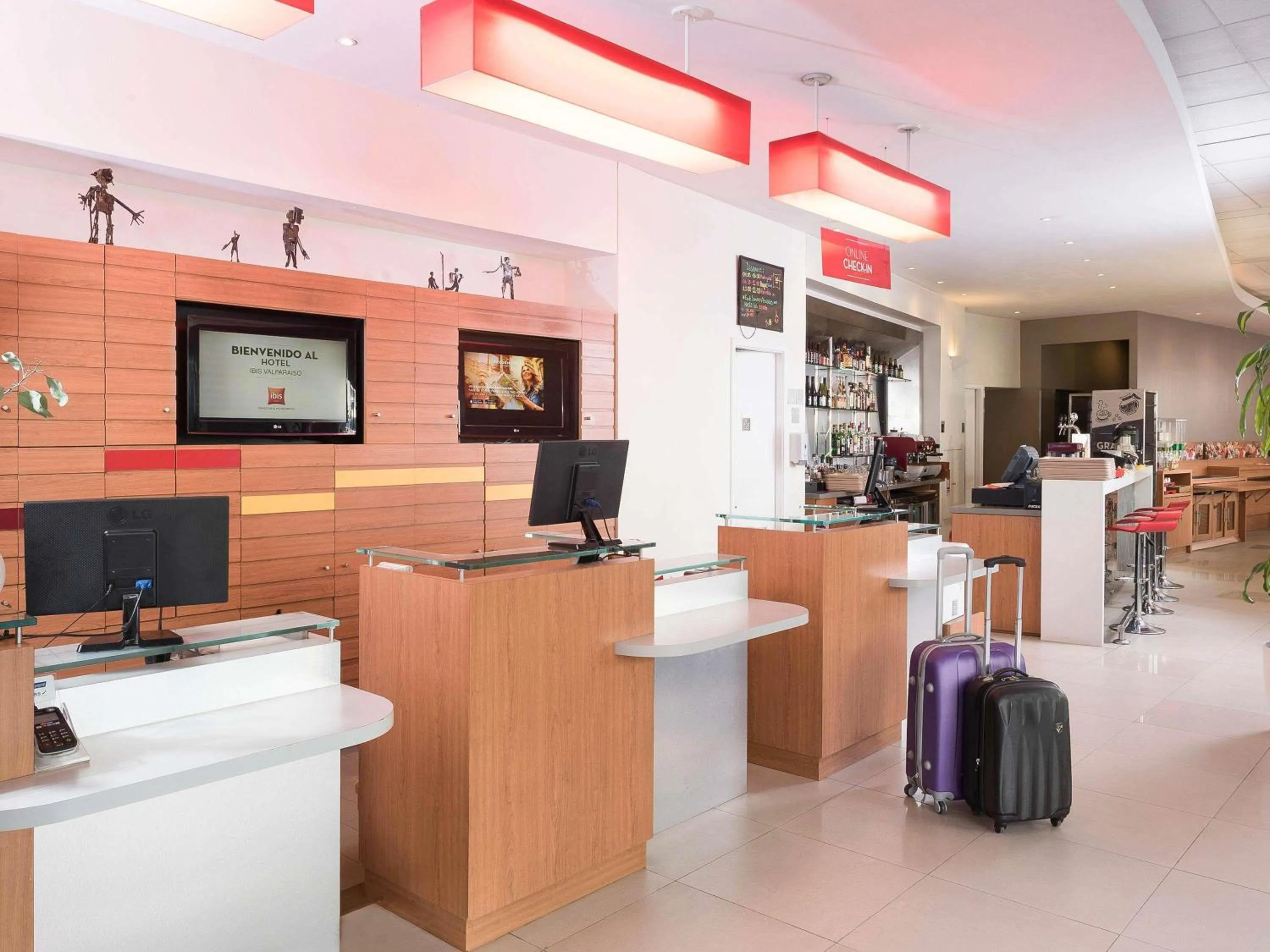 Property building in ibis Valparaiso