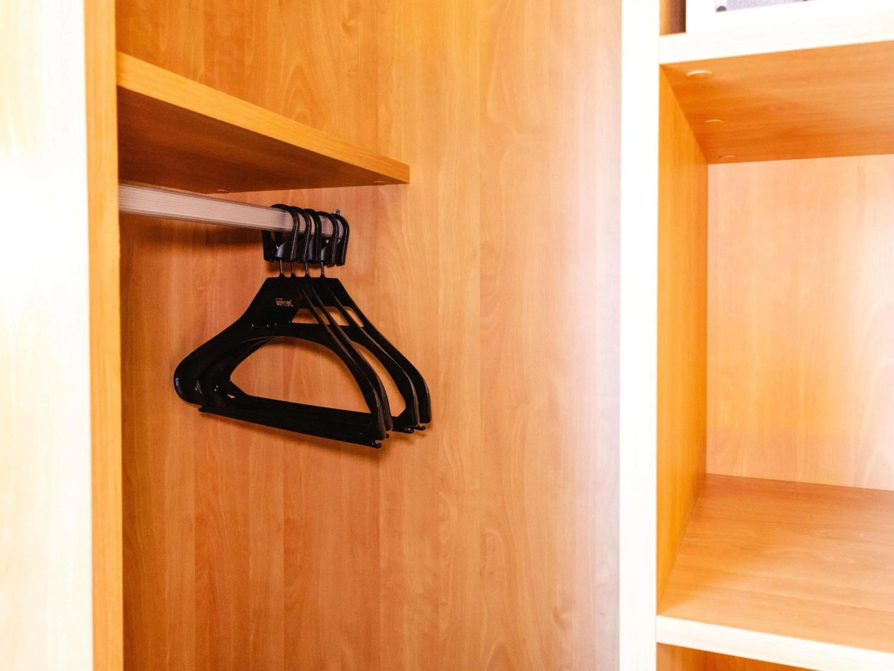 Bedroom in ibis Valparaiso