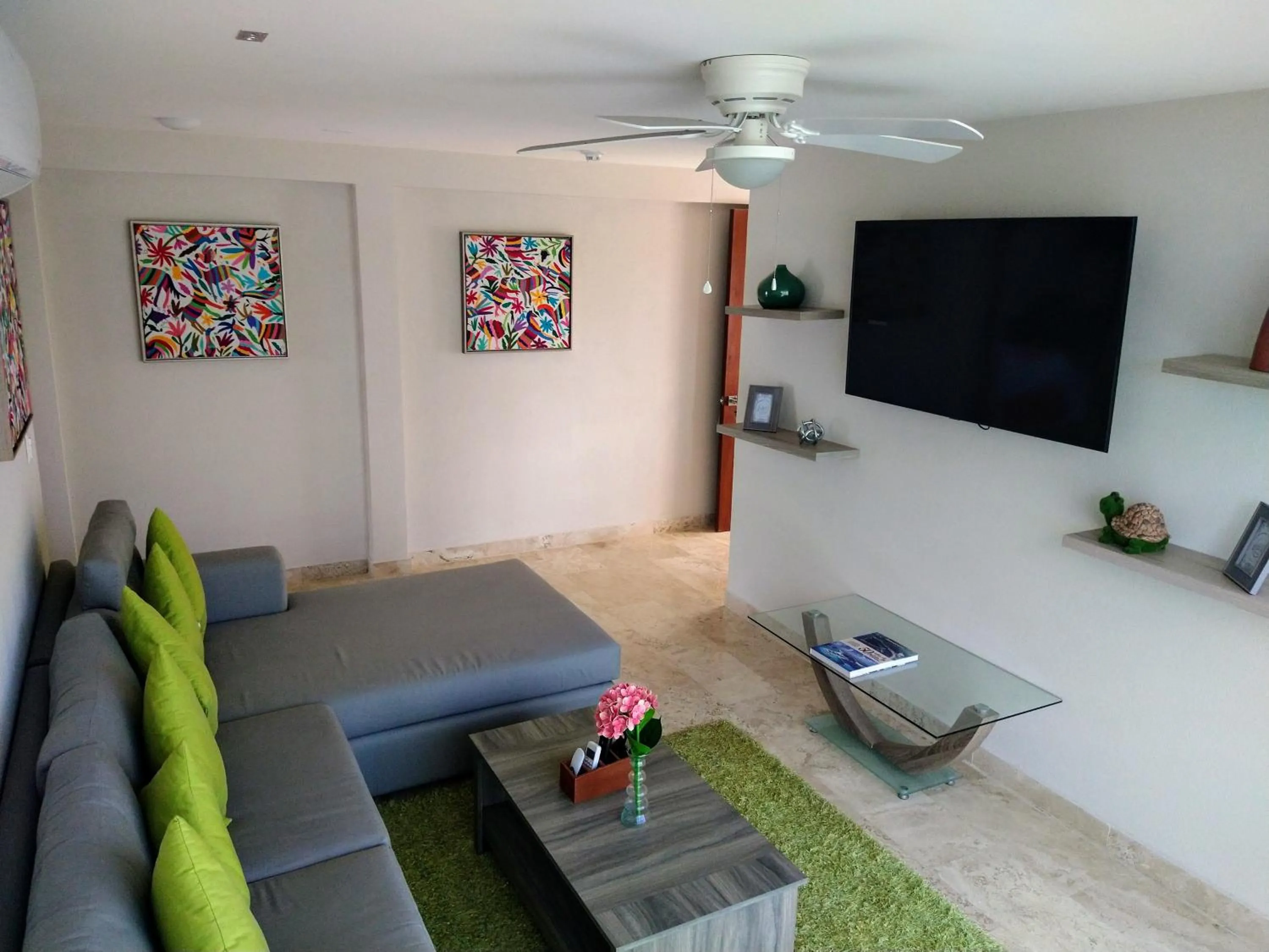 TV and multimedia in Xaha Villas Suites & Golf Resort