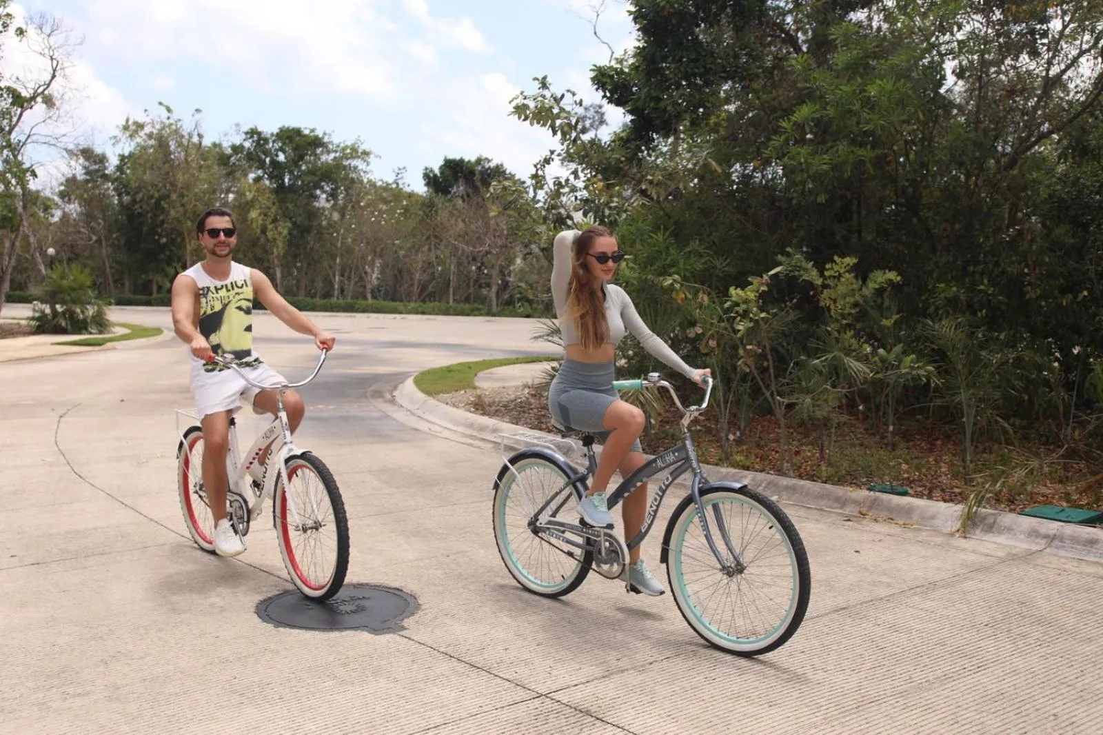 People in Xaha Villas Suites & Golf Resort