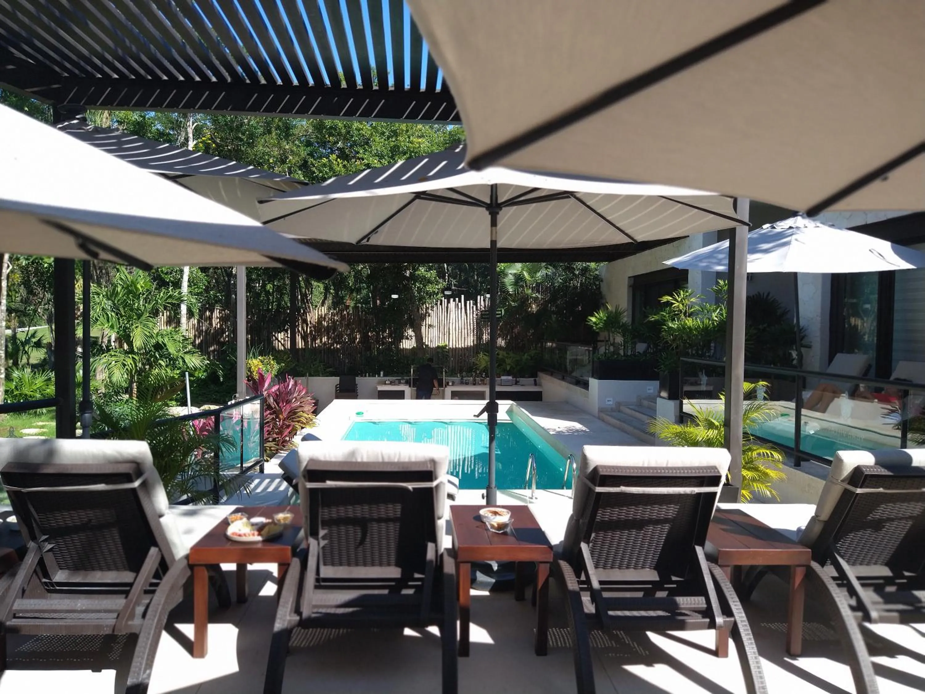 Swimming pool in Xaha Villas Suites & Golf Resort