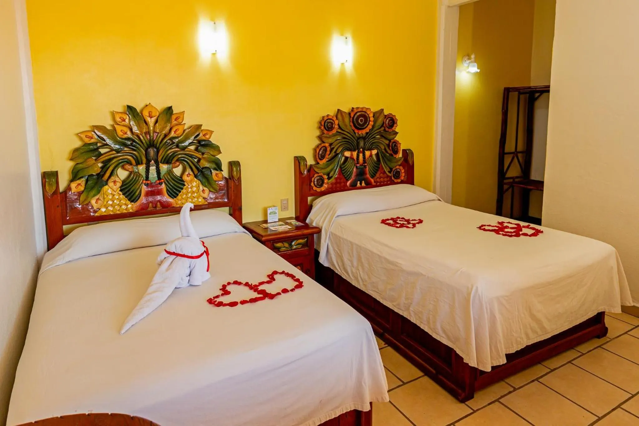 Photo of the whole room, Bed in Hotel Casa Sun and Moon