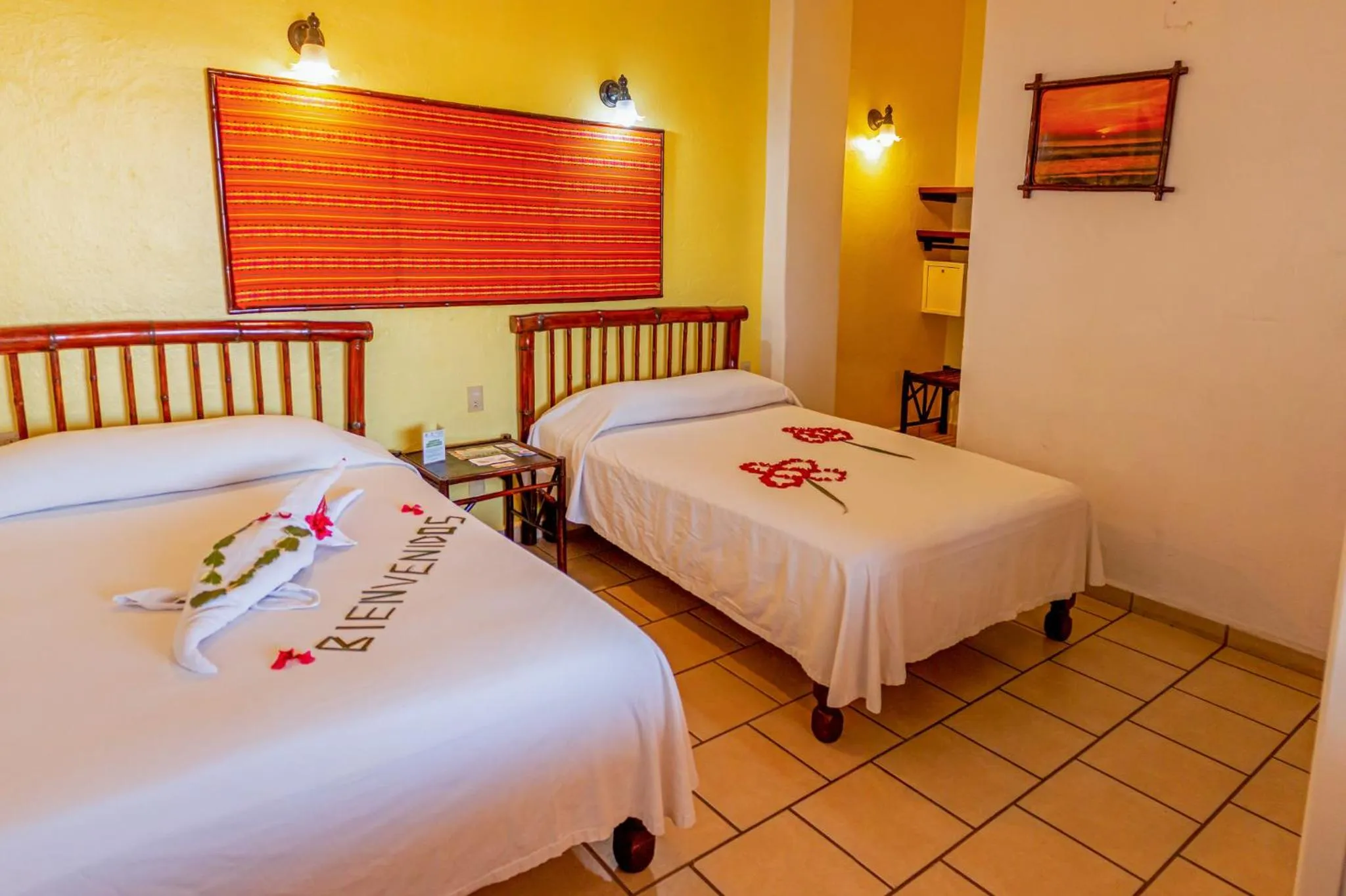 Photo of the whole room, Bed in Hotel Casa Sun and Moon