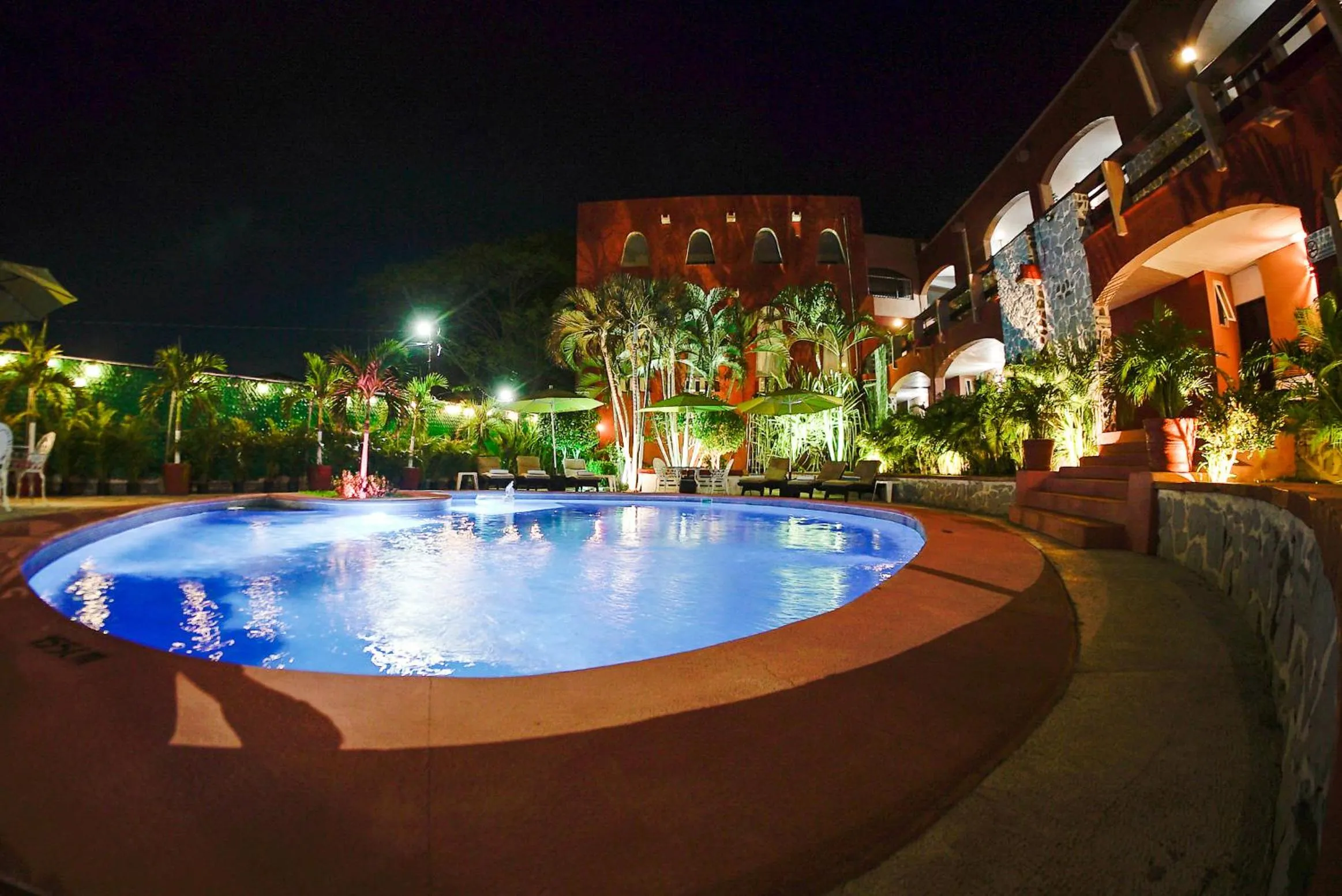 Swimming pool in Hotel Zihua Caracol