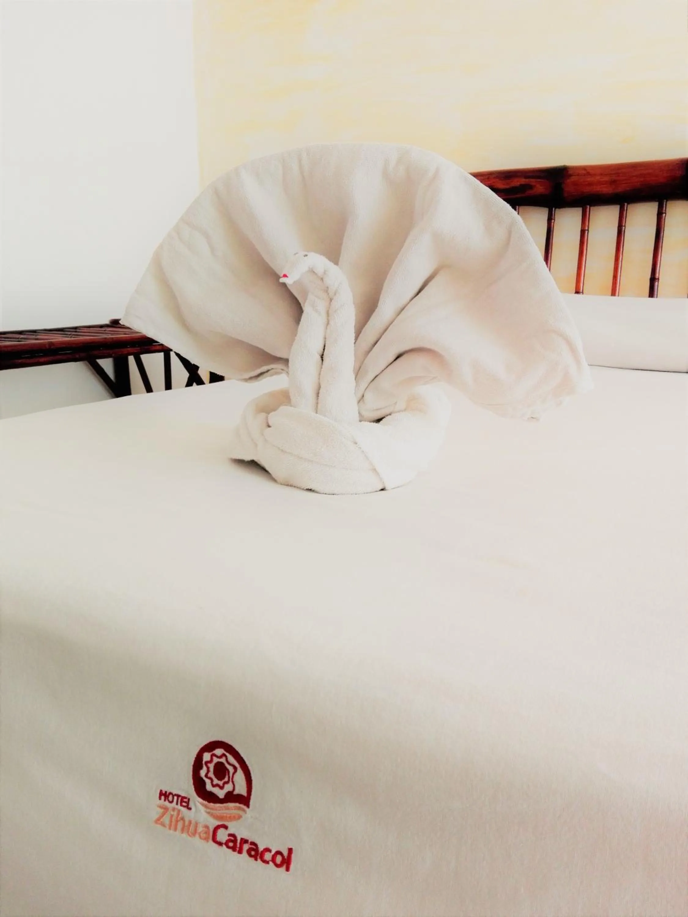 Decorative detail, Bed in Hotel Zihua Caracol