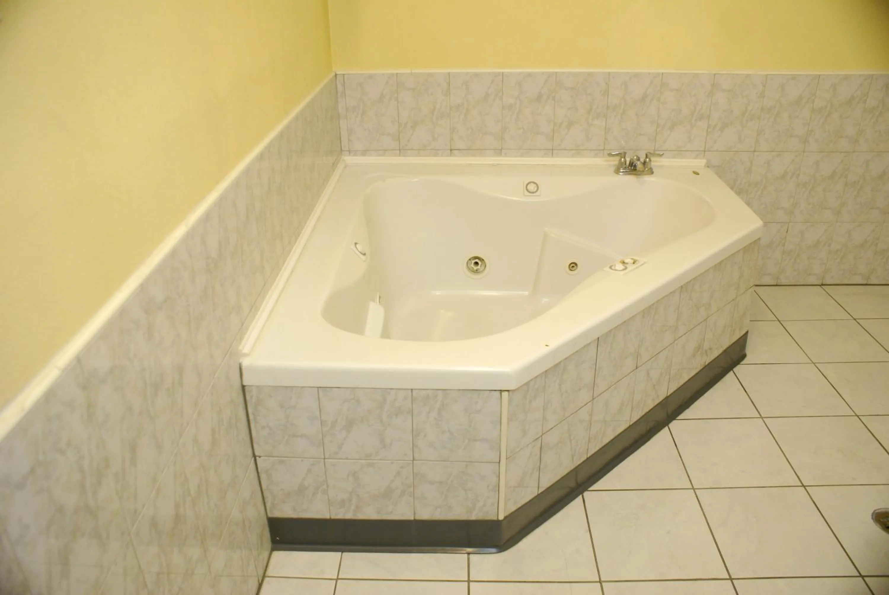 Decorative detail in Colony Inn