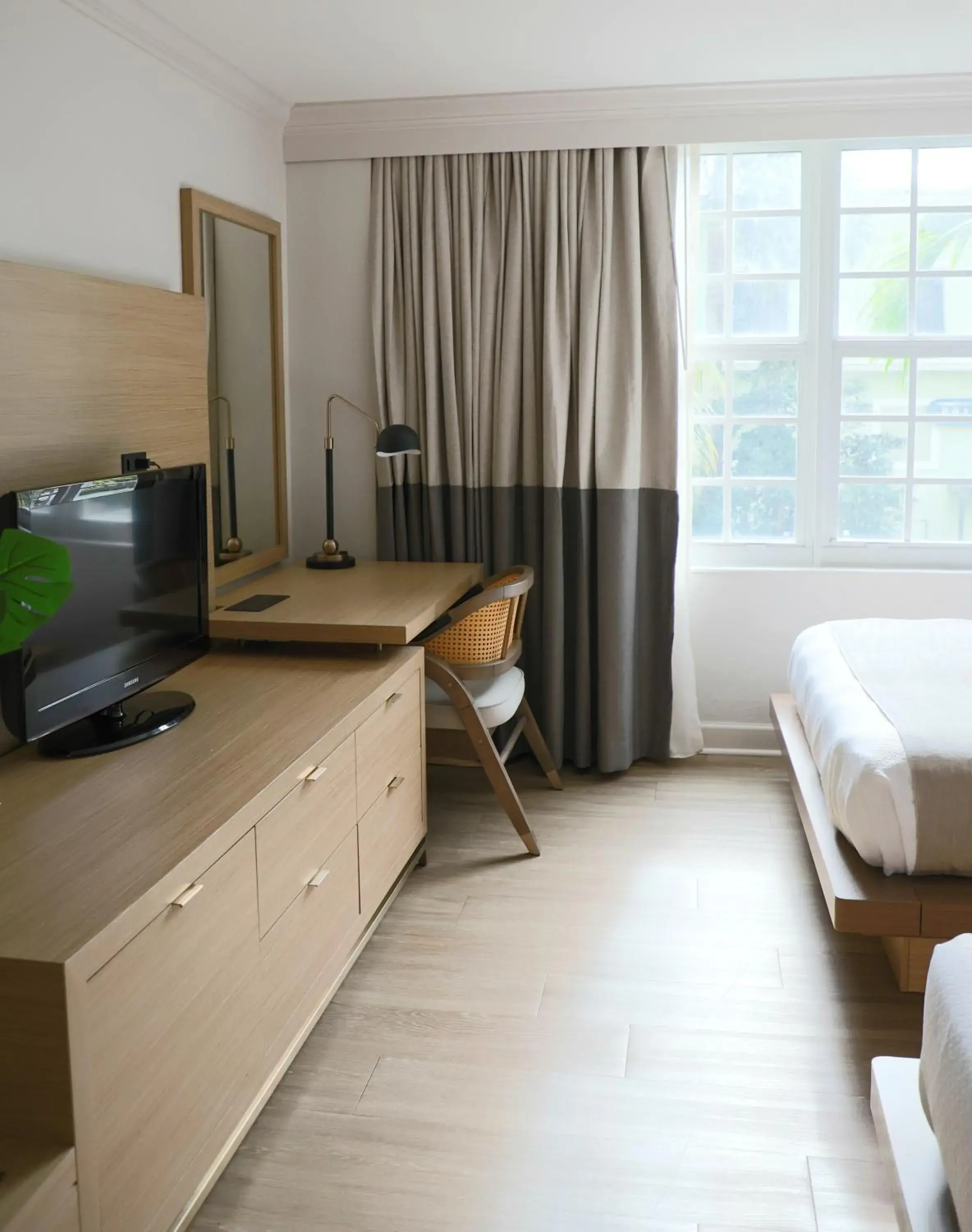 Superior Two Queen Beds Accessible, Roll in Shower in Riverside Hotel Superior Two Queen Beds Accessible, Roll in Shower in Riverside Hotel