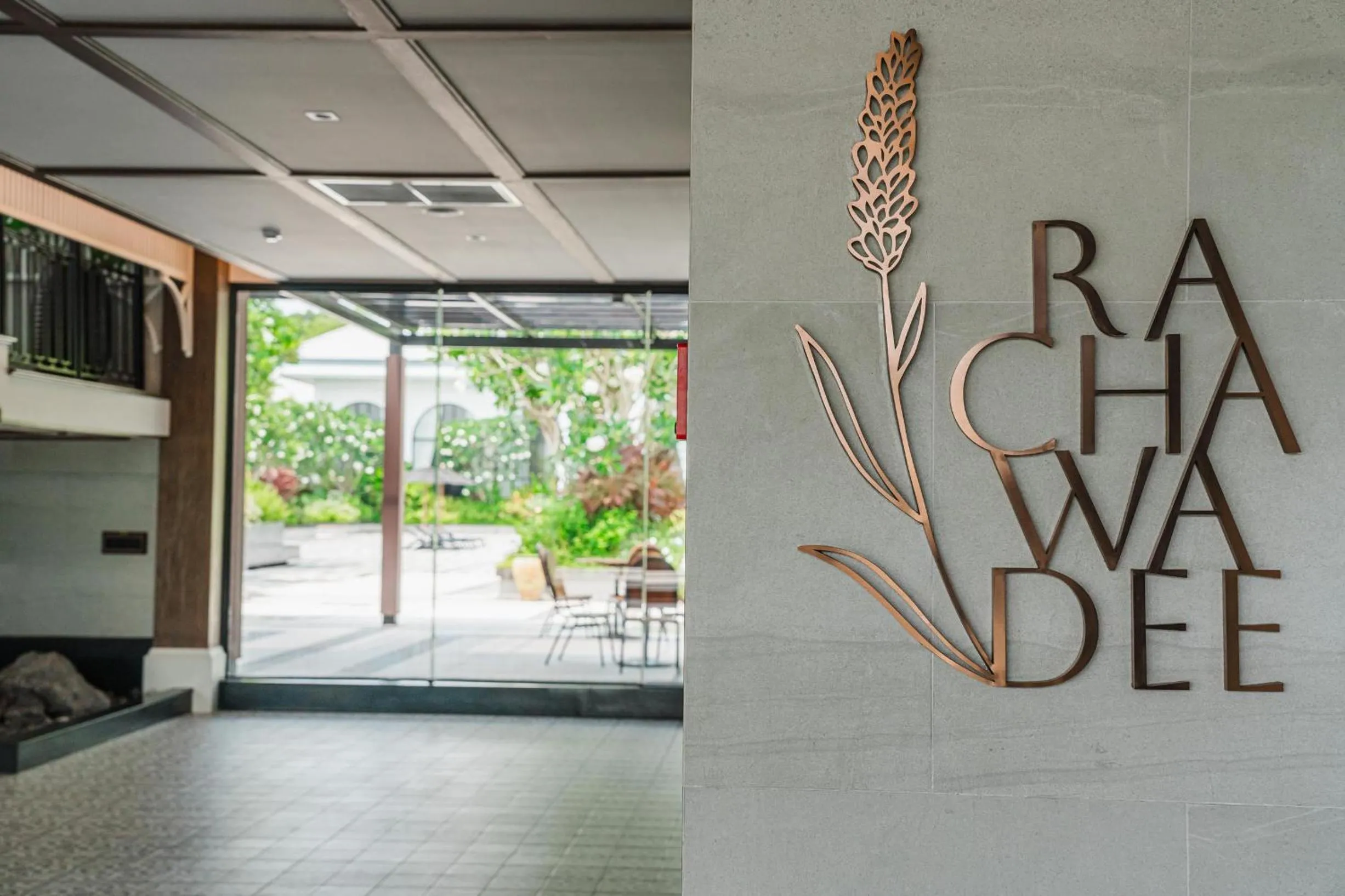 Restaurant/places to eat in Indochina Hotel