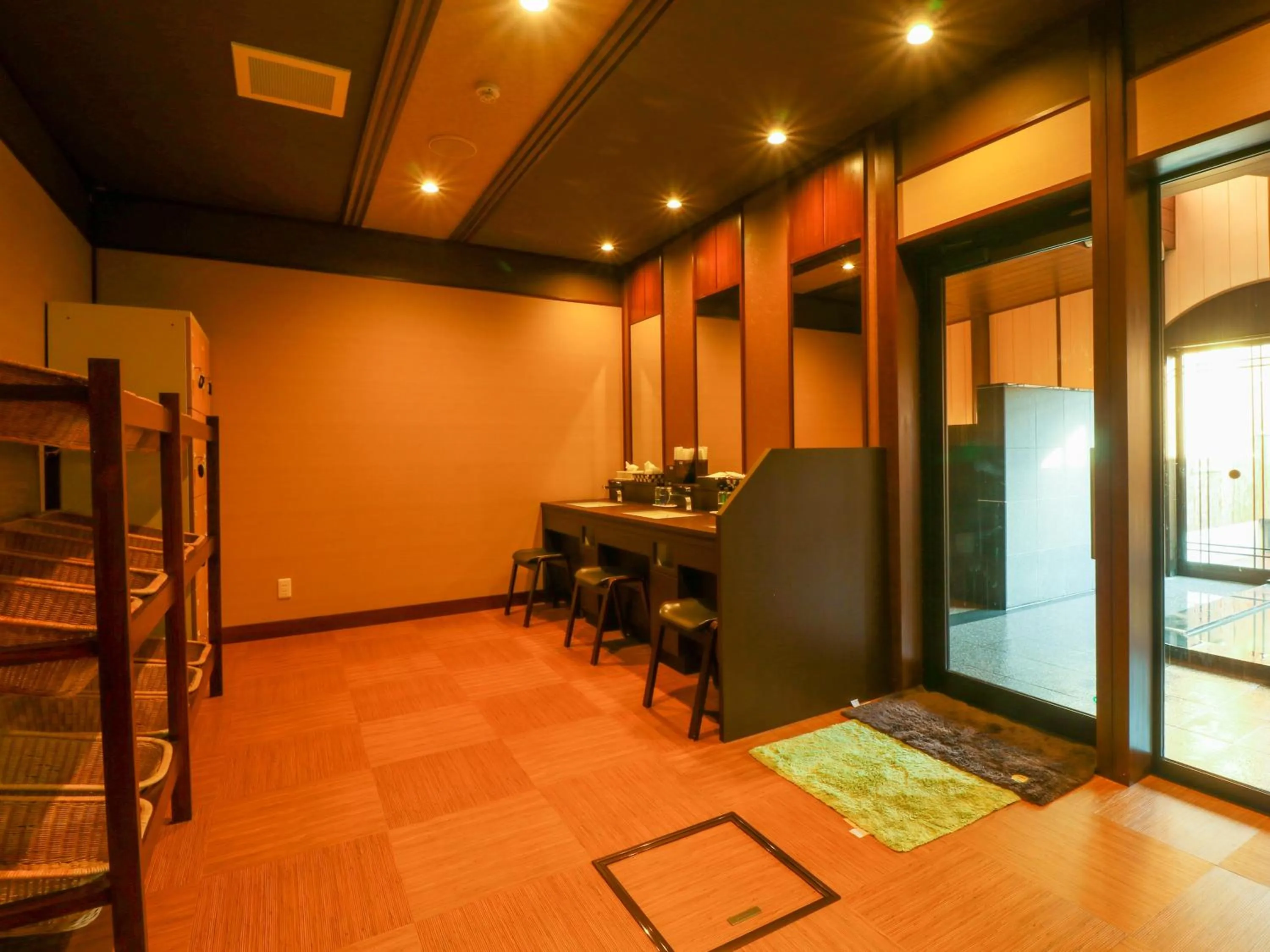 Public Bath in Toeikan