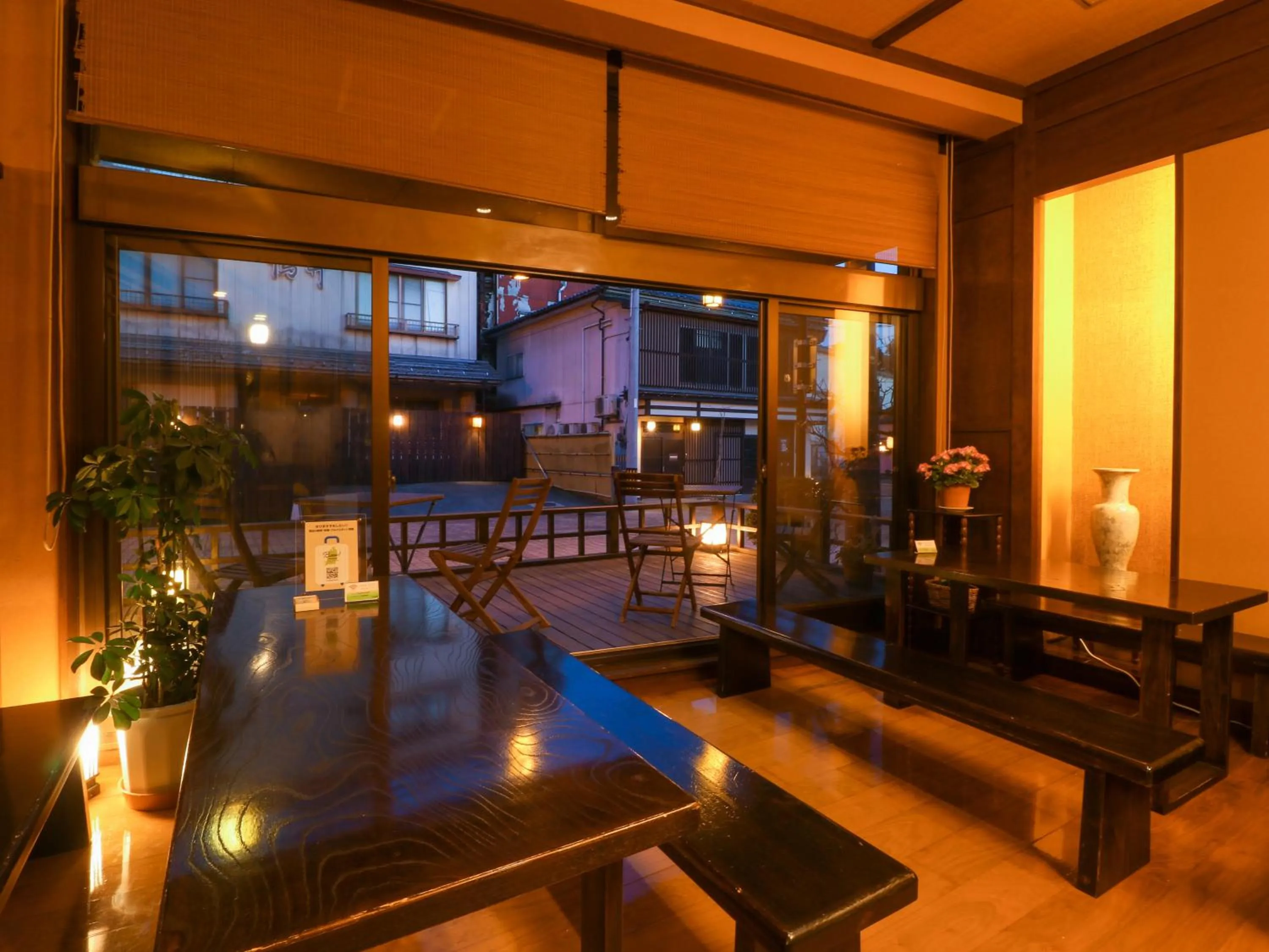 Lobby or reception in Toeikan