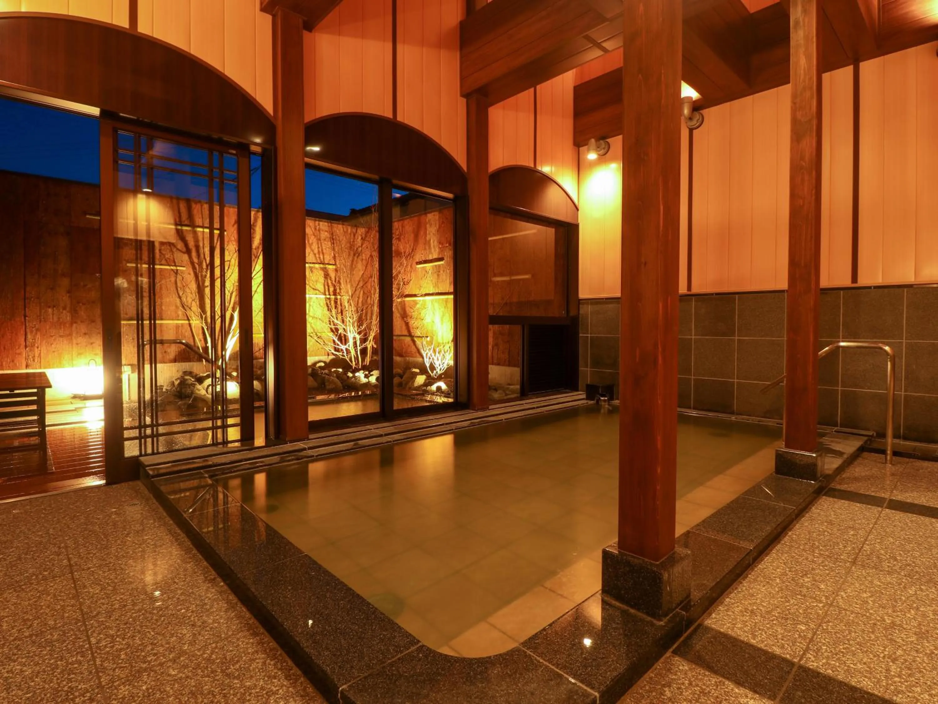 Public Bath in Toeikan