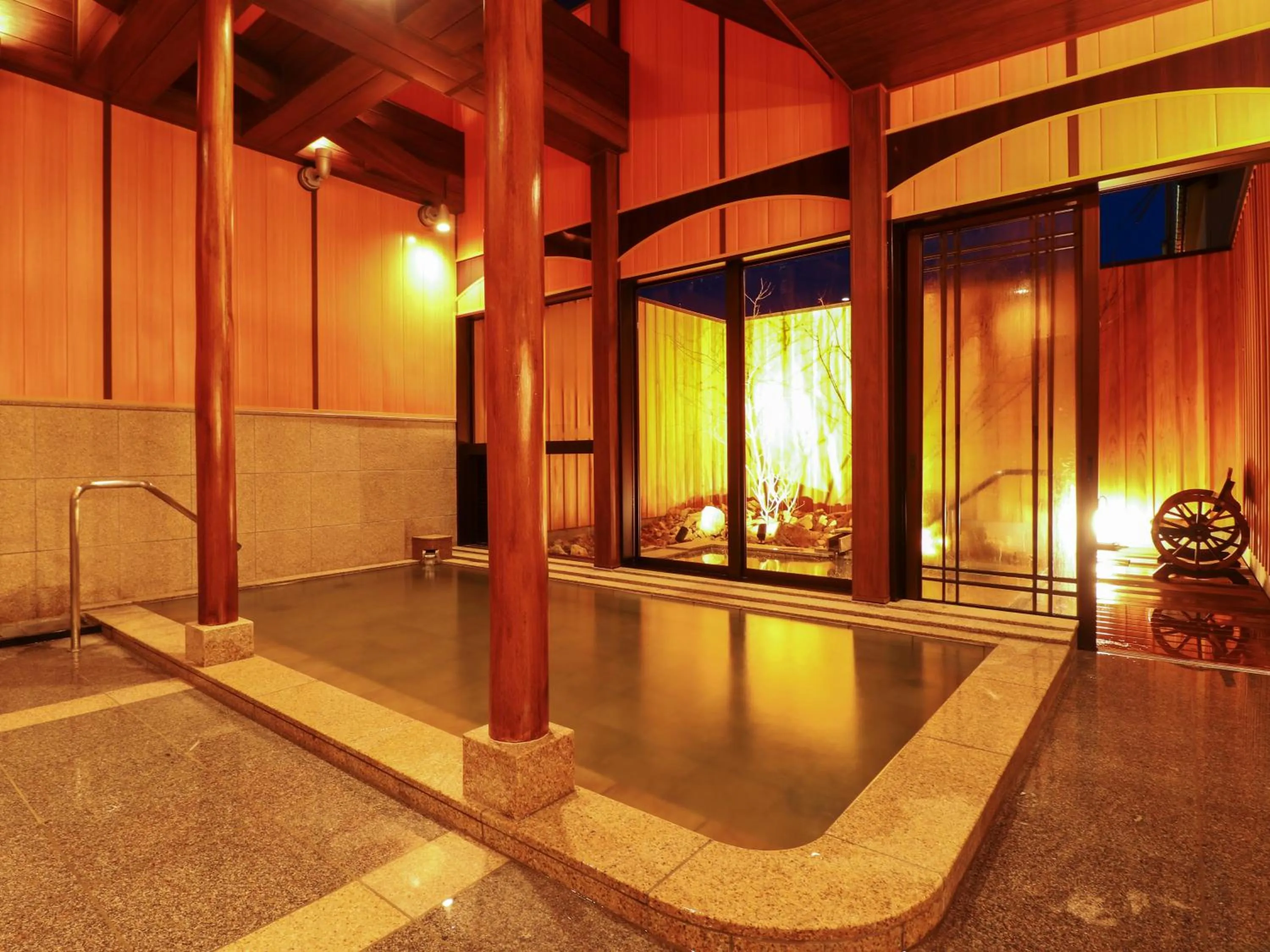 Public Bath in Toeikan