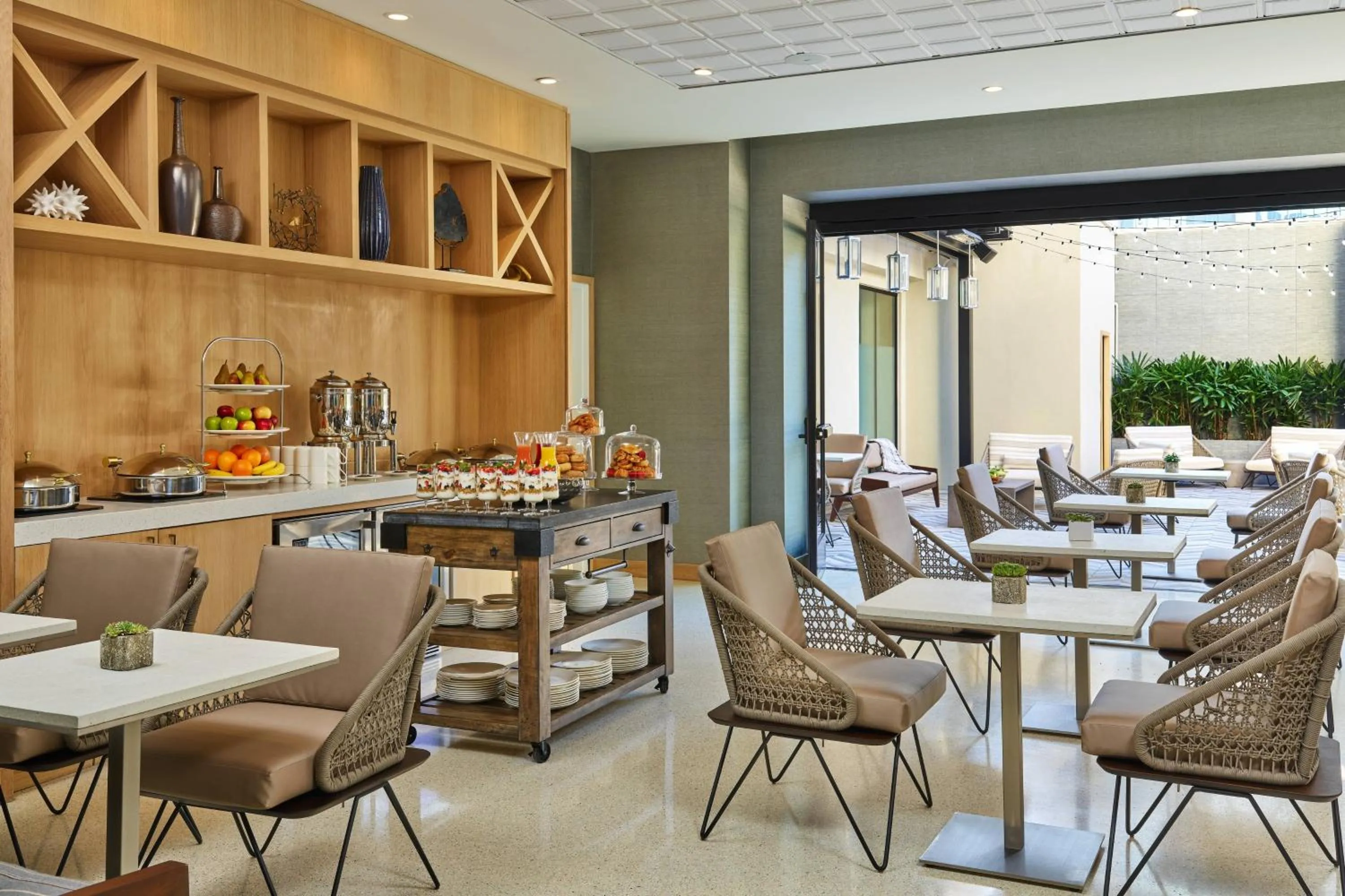 Lounge or bar in Hotel Republic San Diego, Autograph Collection