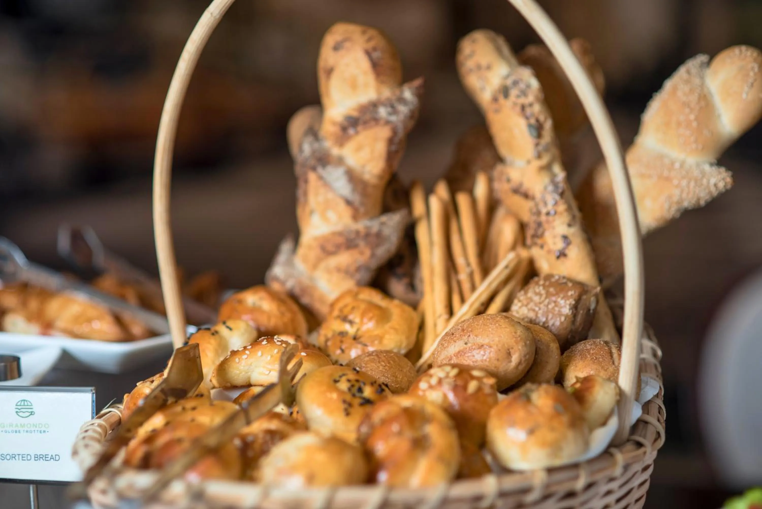 Restaurant/places to eat in Heritage Luxury Suites All Suite Hotel