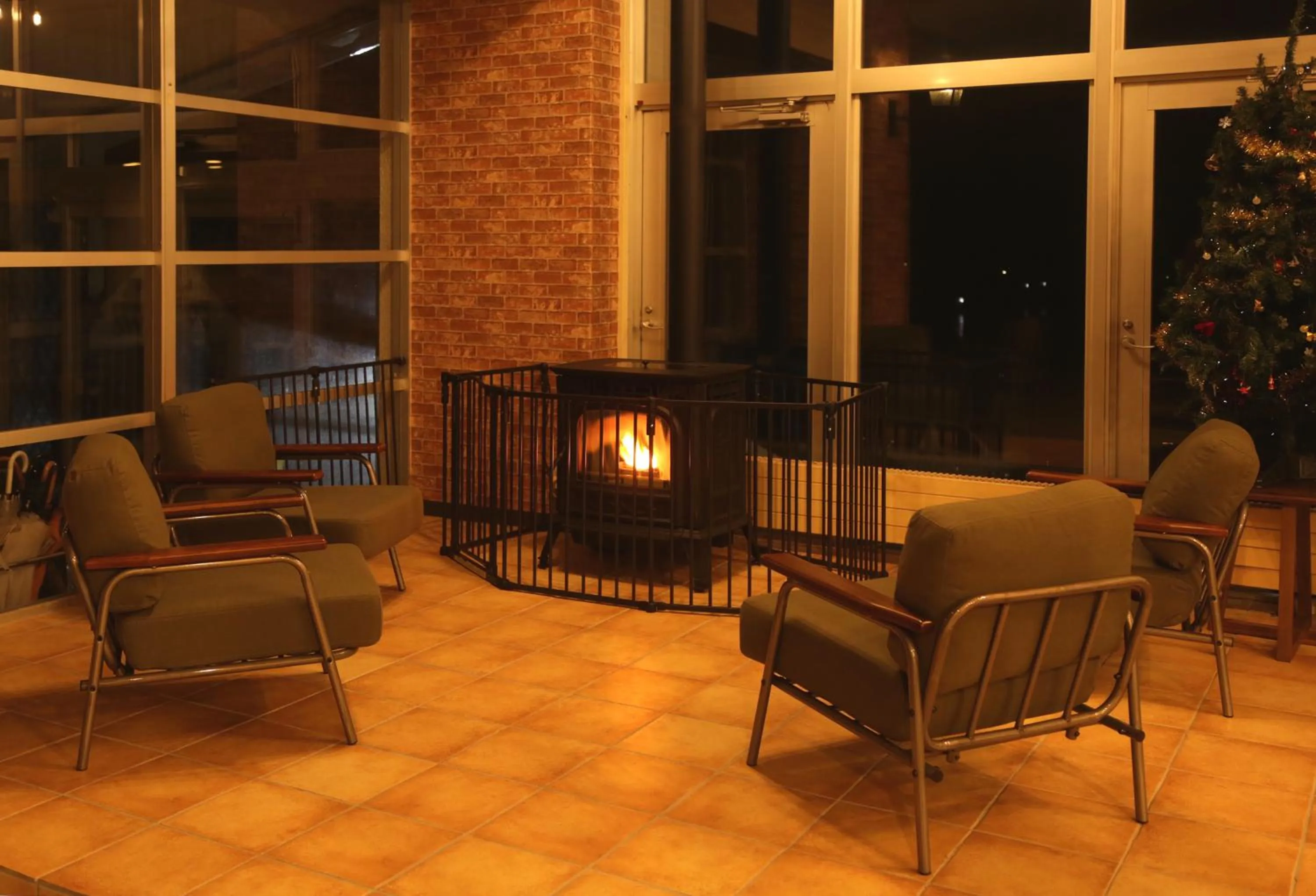 flat iron in Shiga Swiss Inn