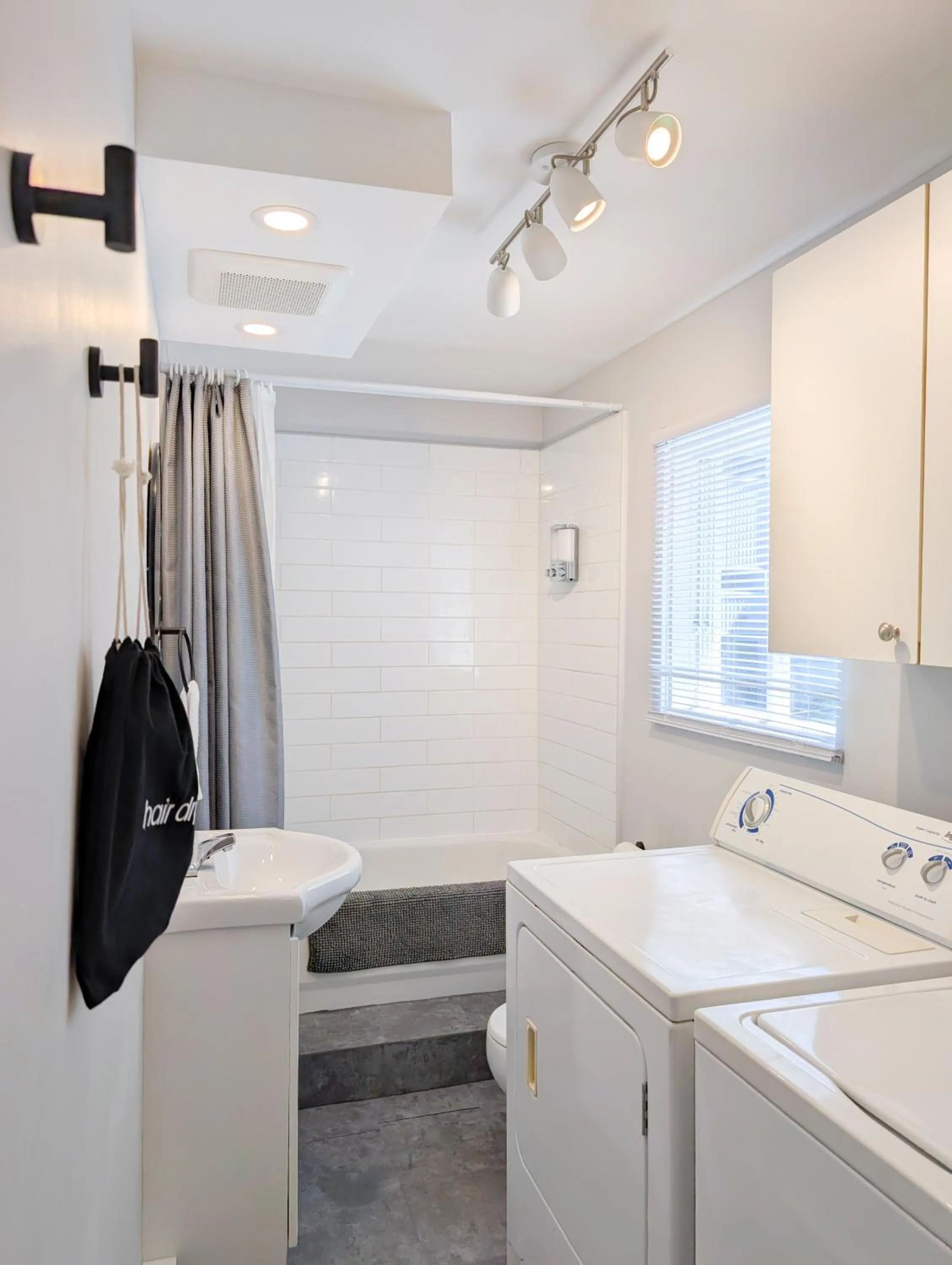 Shower in Hébergement Harvey