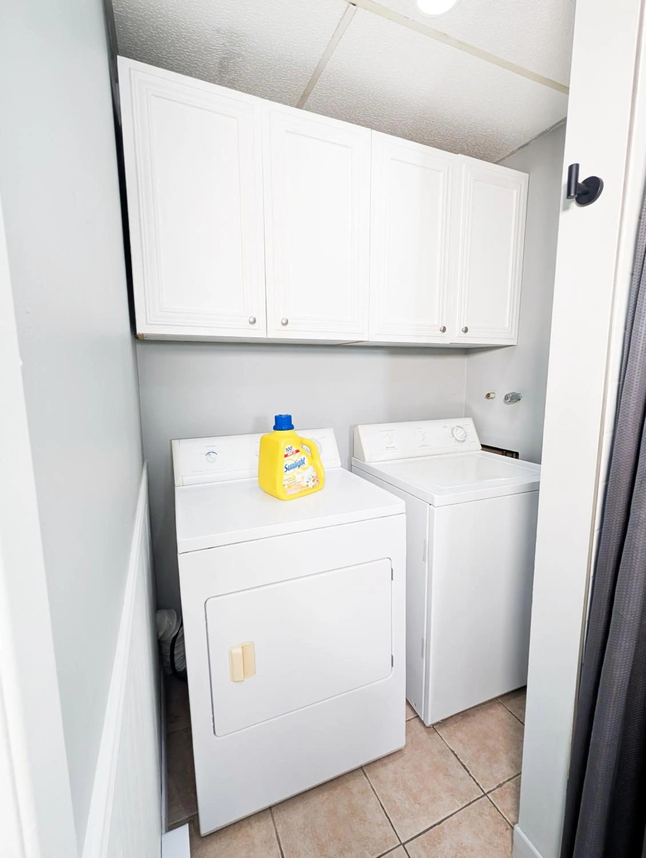 washing machine in Hébergement Harvey