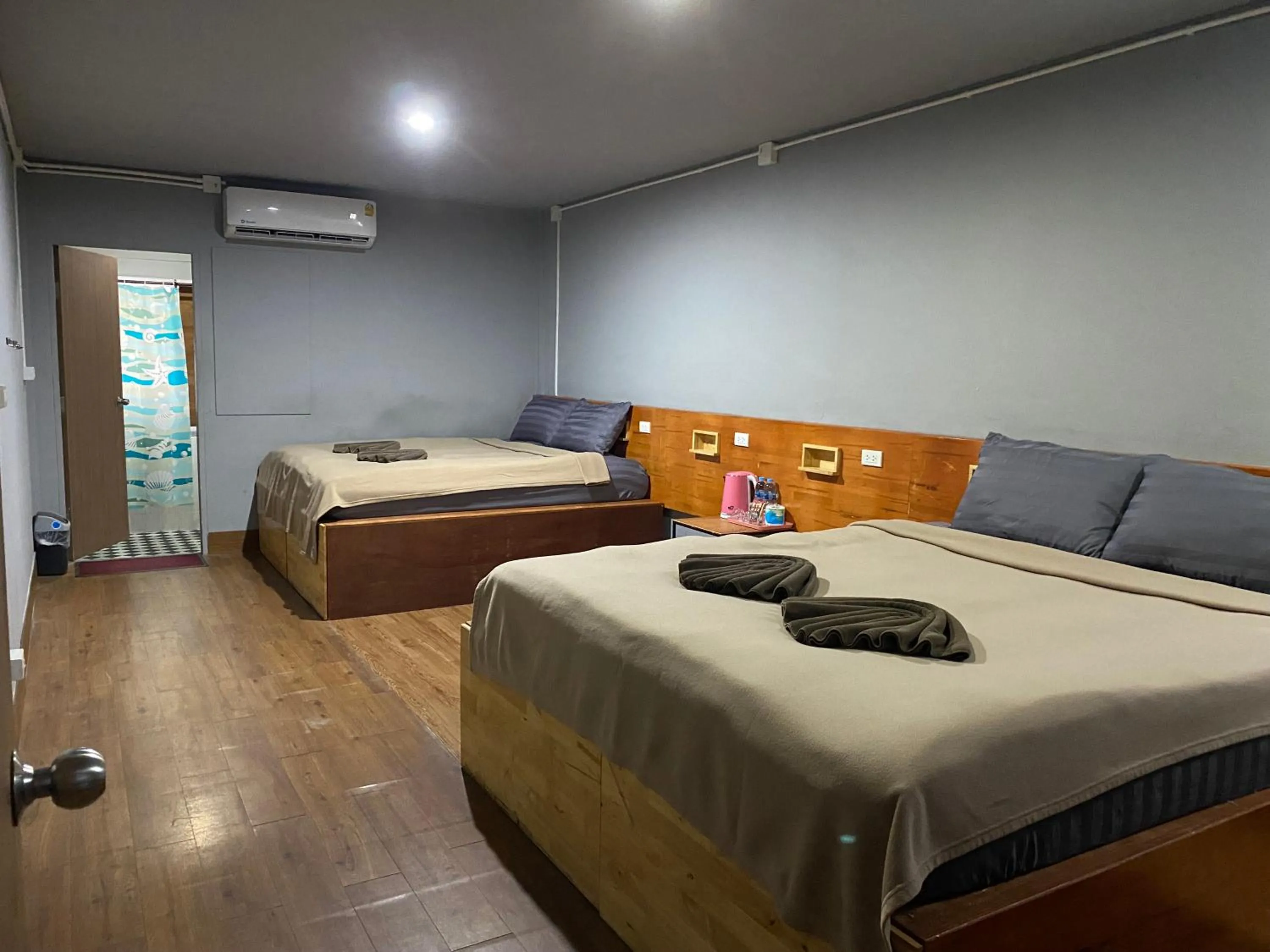 Bed in Aladdin Guest House