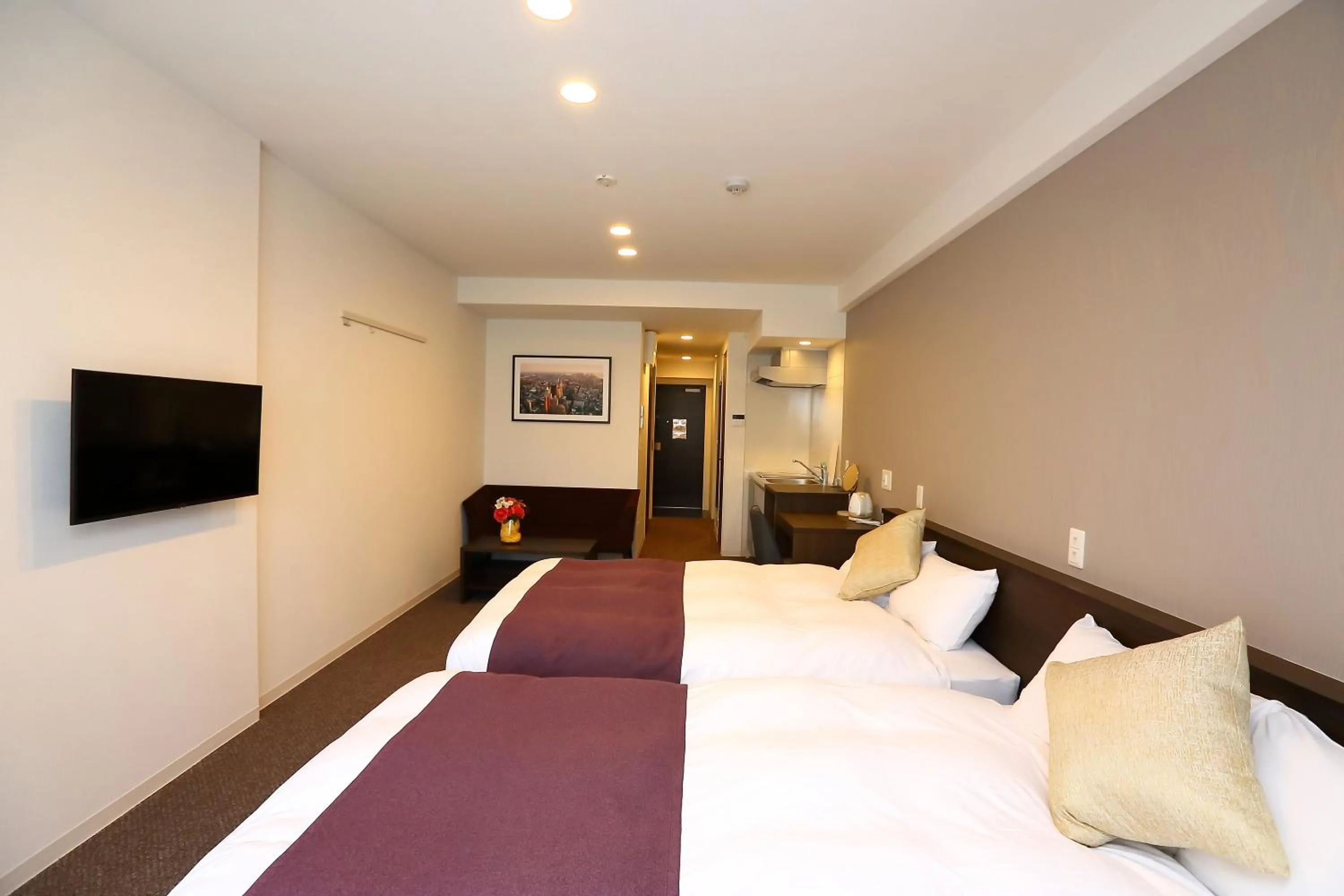 Photo of the whole room, Bed in Marina Sunrise Osaka Bay