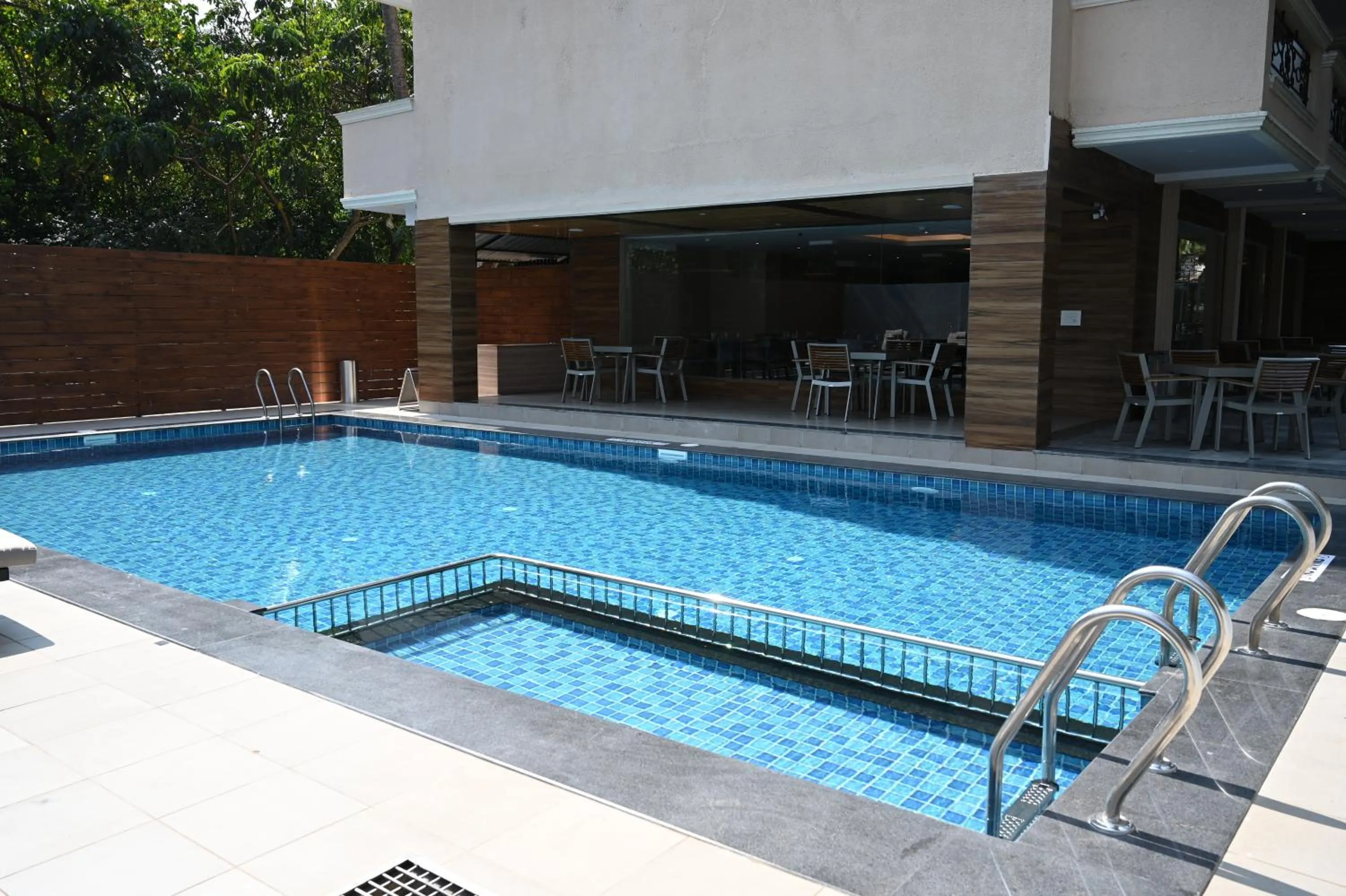 Swimming pool in Resort The Lohias, Goa Candolim