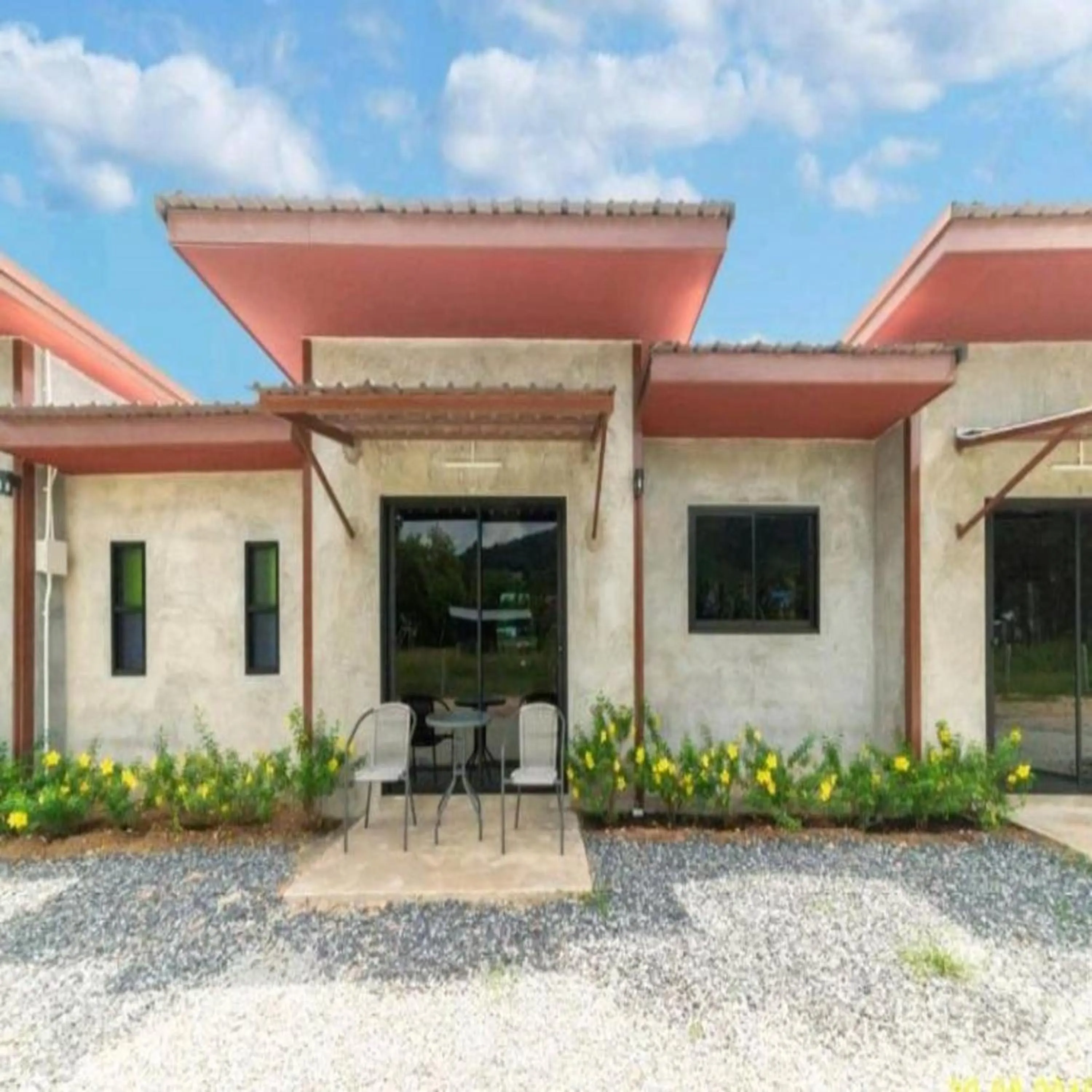 Facade/entrance in Malinee Resort