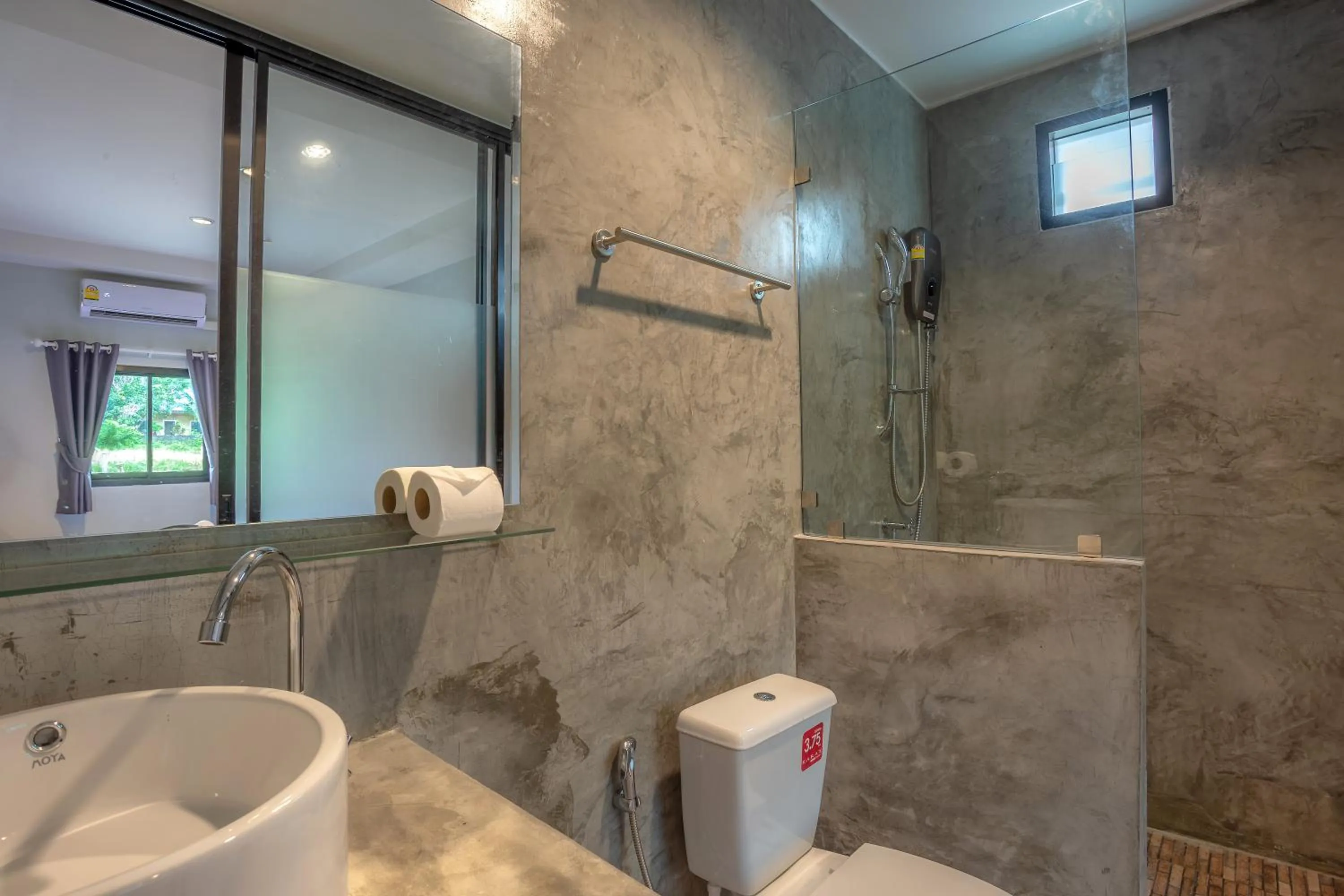 Bathroom in Malinee Resort