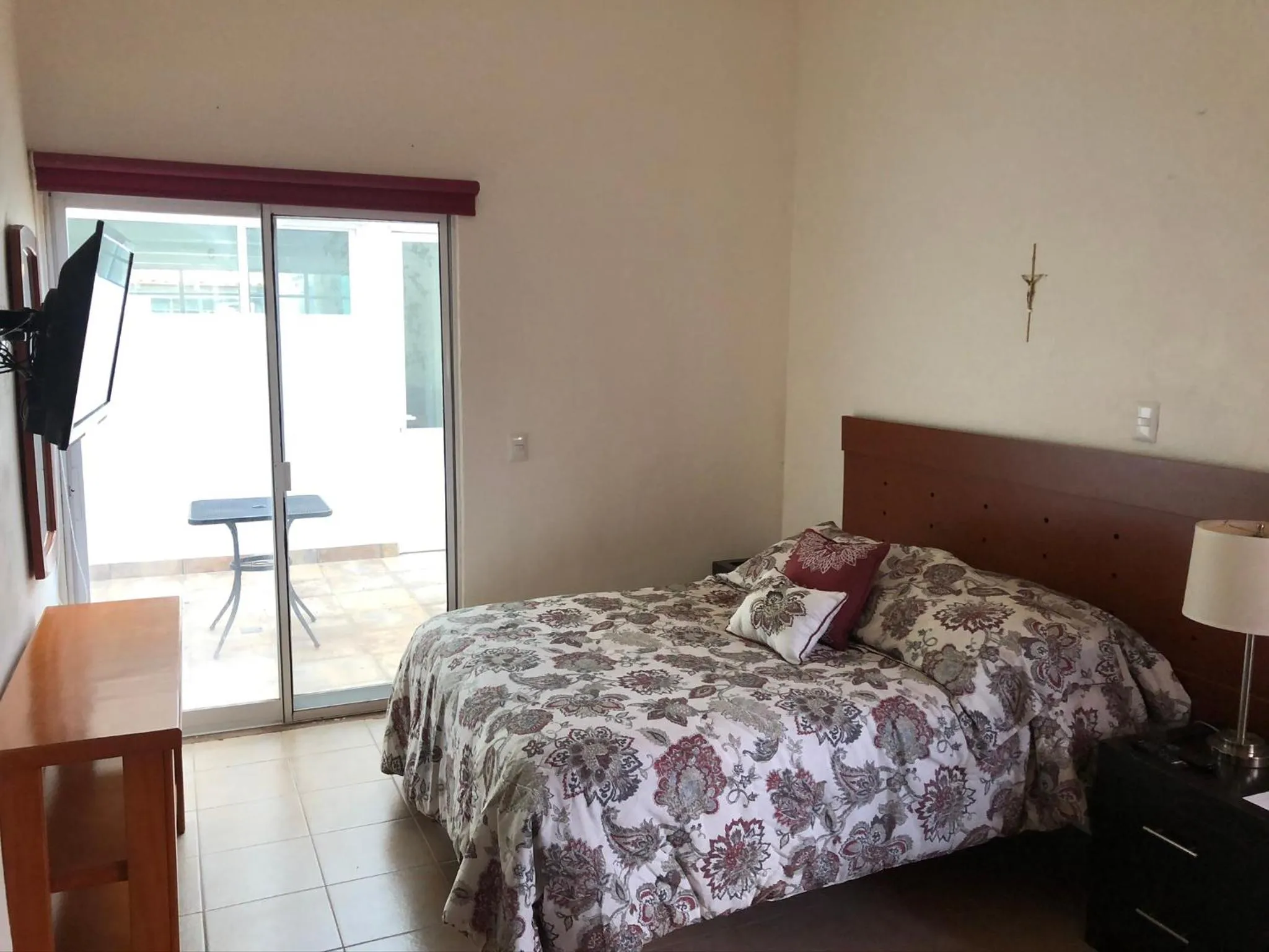 Bed in CHIFLON VILLAS