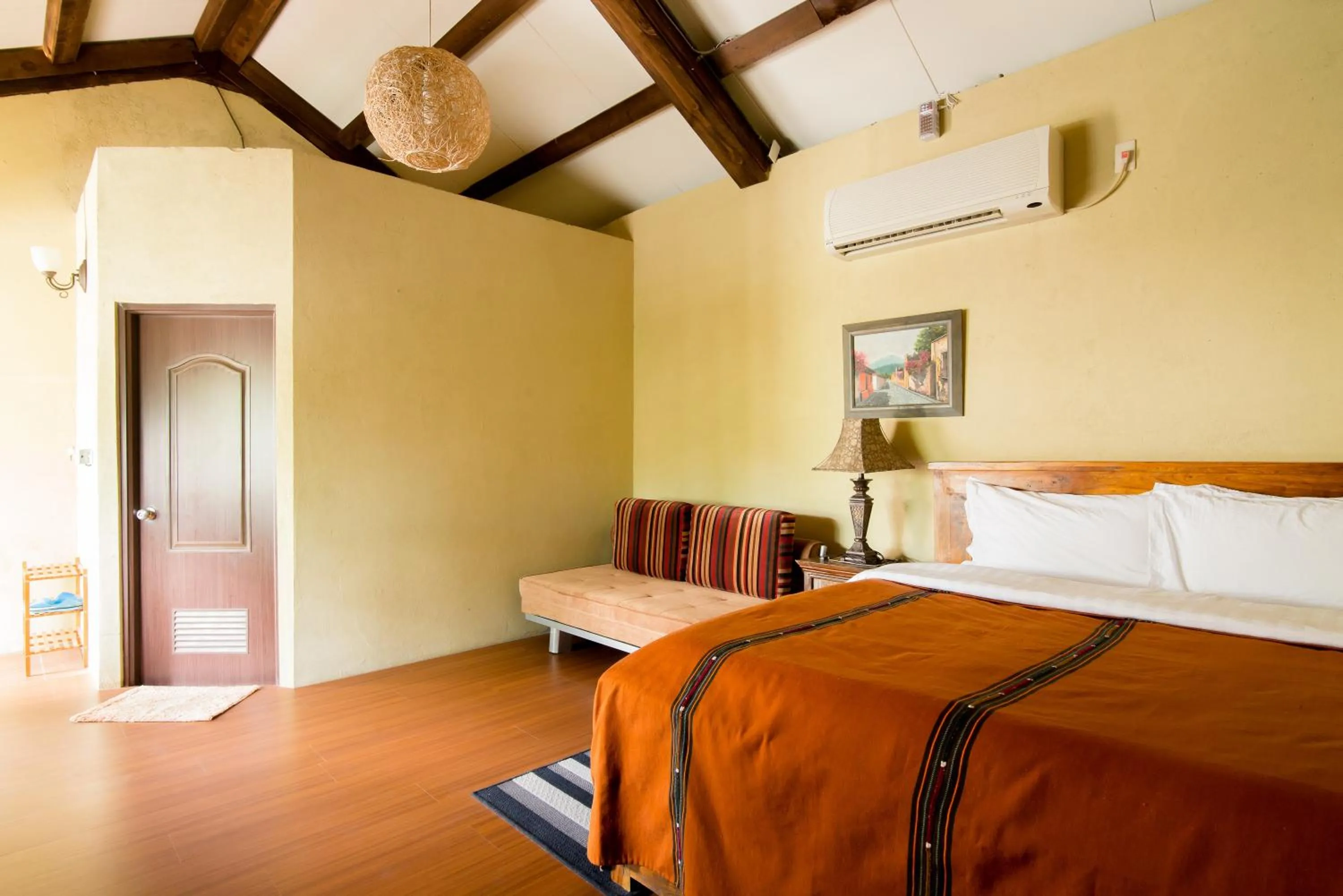 Bedroom, Bed in Monet Garden Coffee Farm