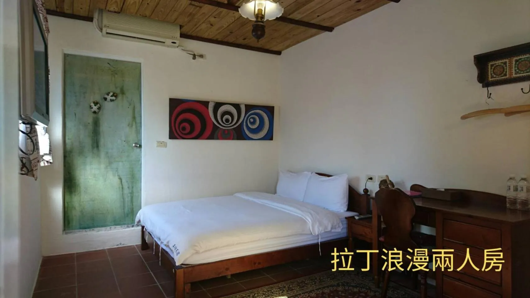 Bed in Monet Garden Coffee Farm