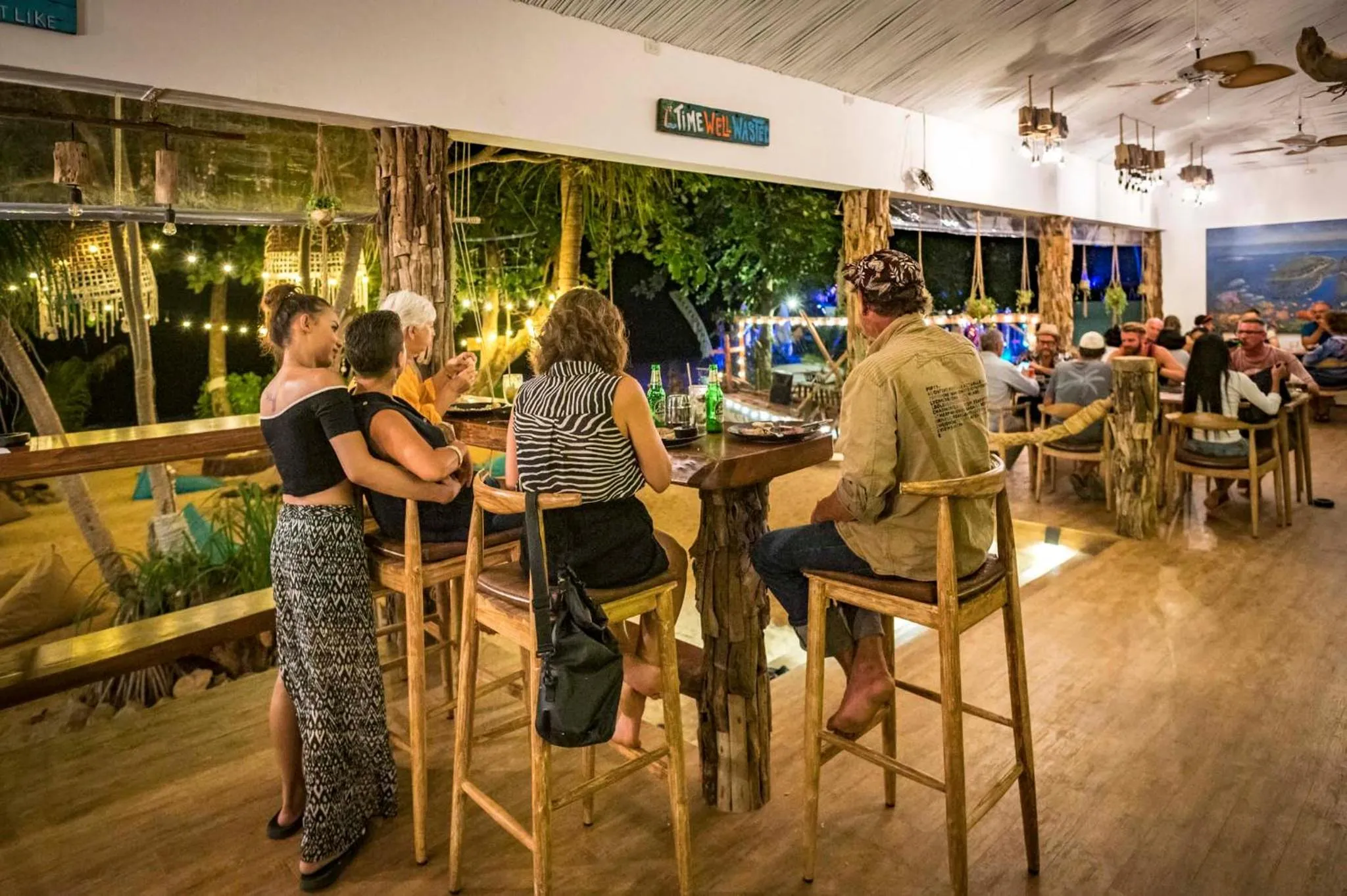 Restaurant/places to eat in By The Sea Koh Mak Boutique Guesthouse