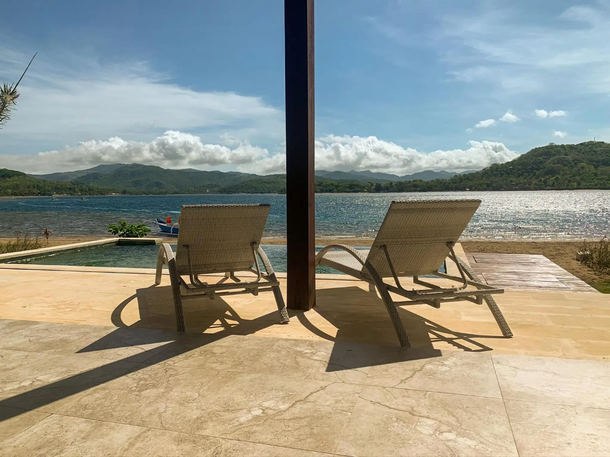 Day in The Club Villas Lombok