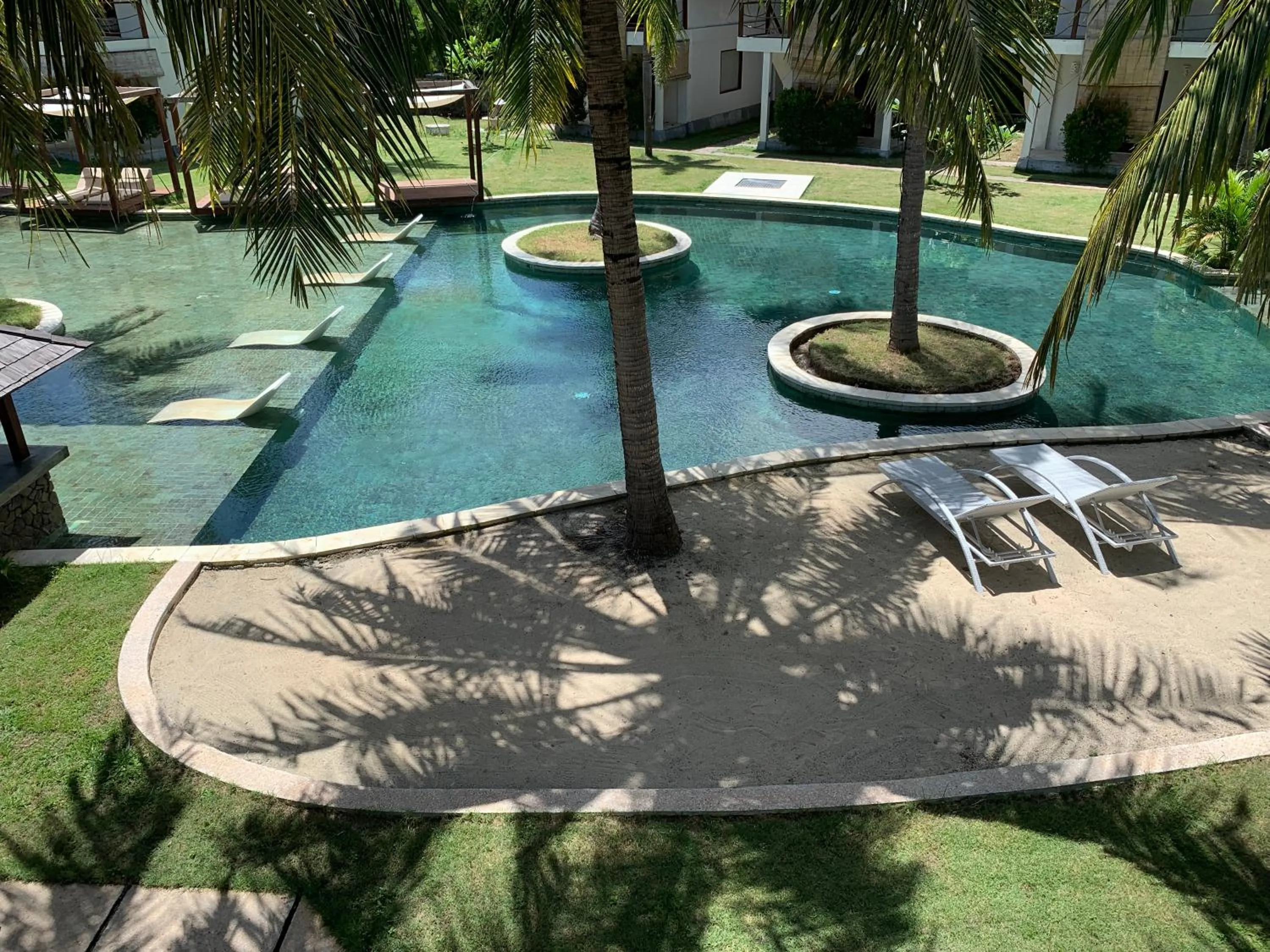 Day in The Club Villas Lombok