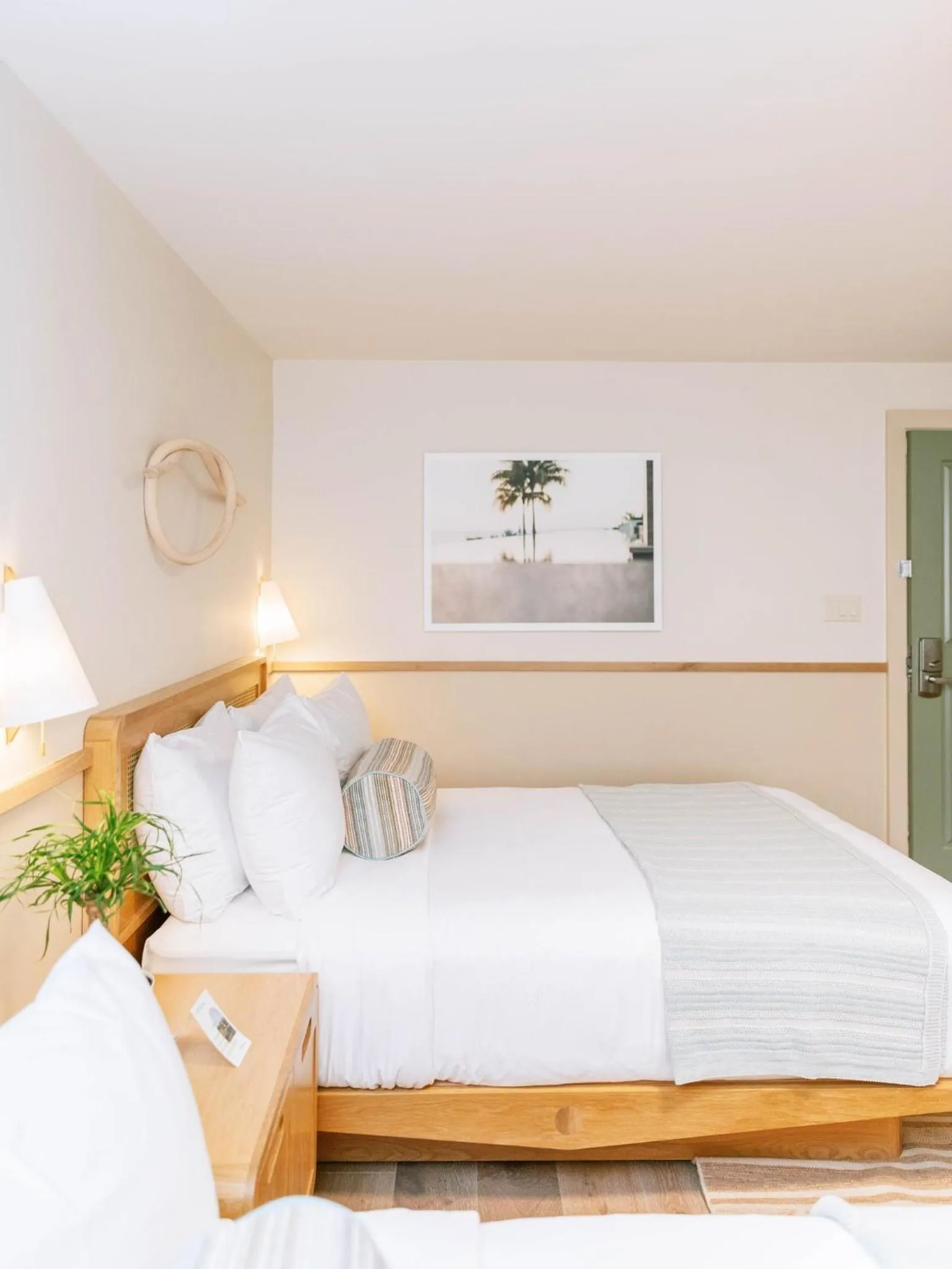 Photo of the whole room, Bed in The Ryder Hotel