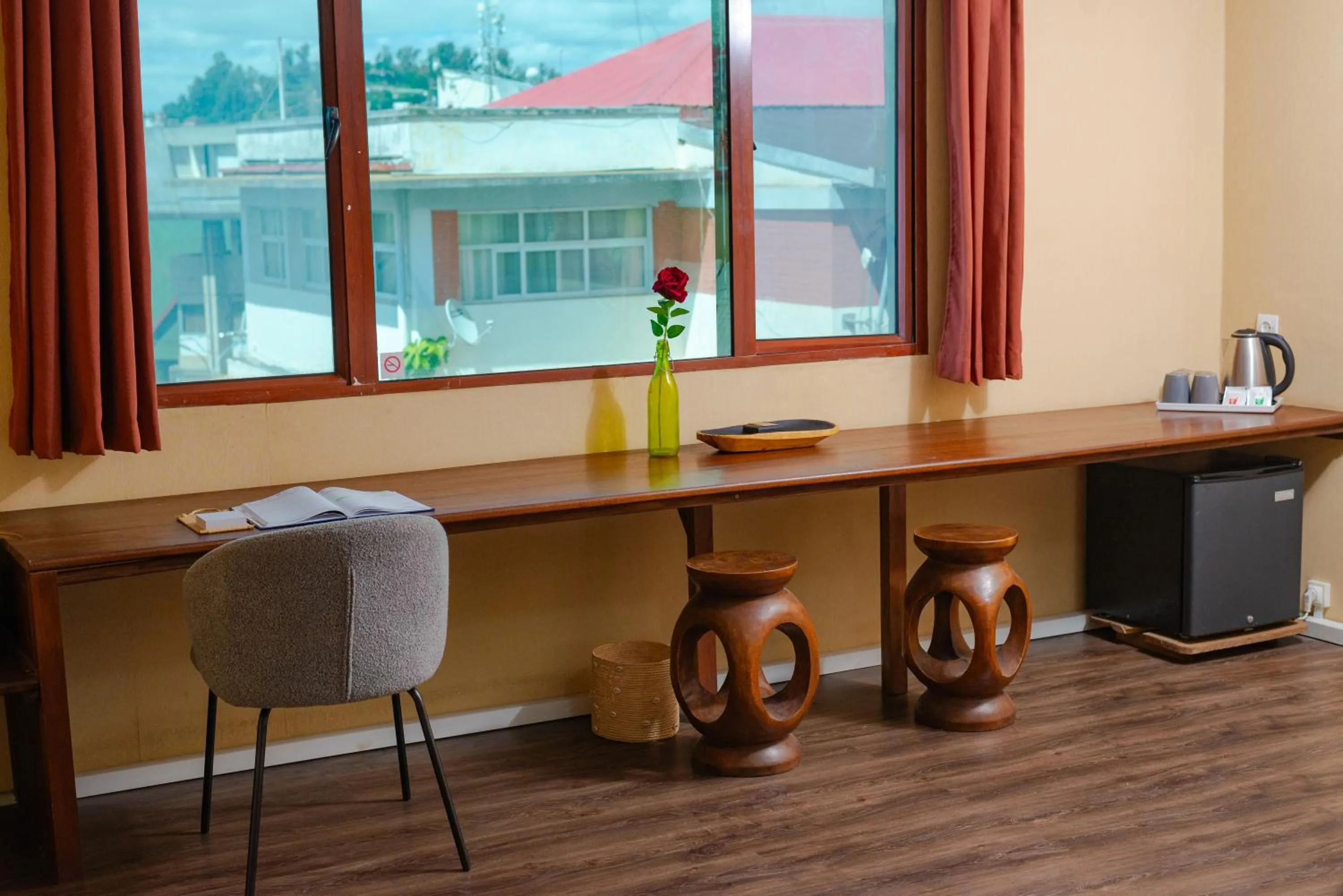 Coffee/tea facilities in Hotel Le Pousse Pousse